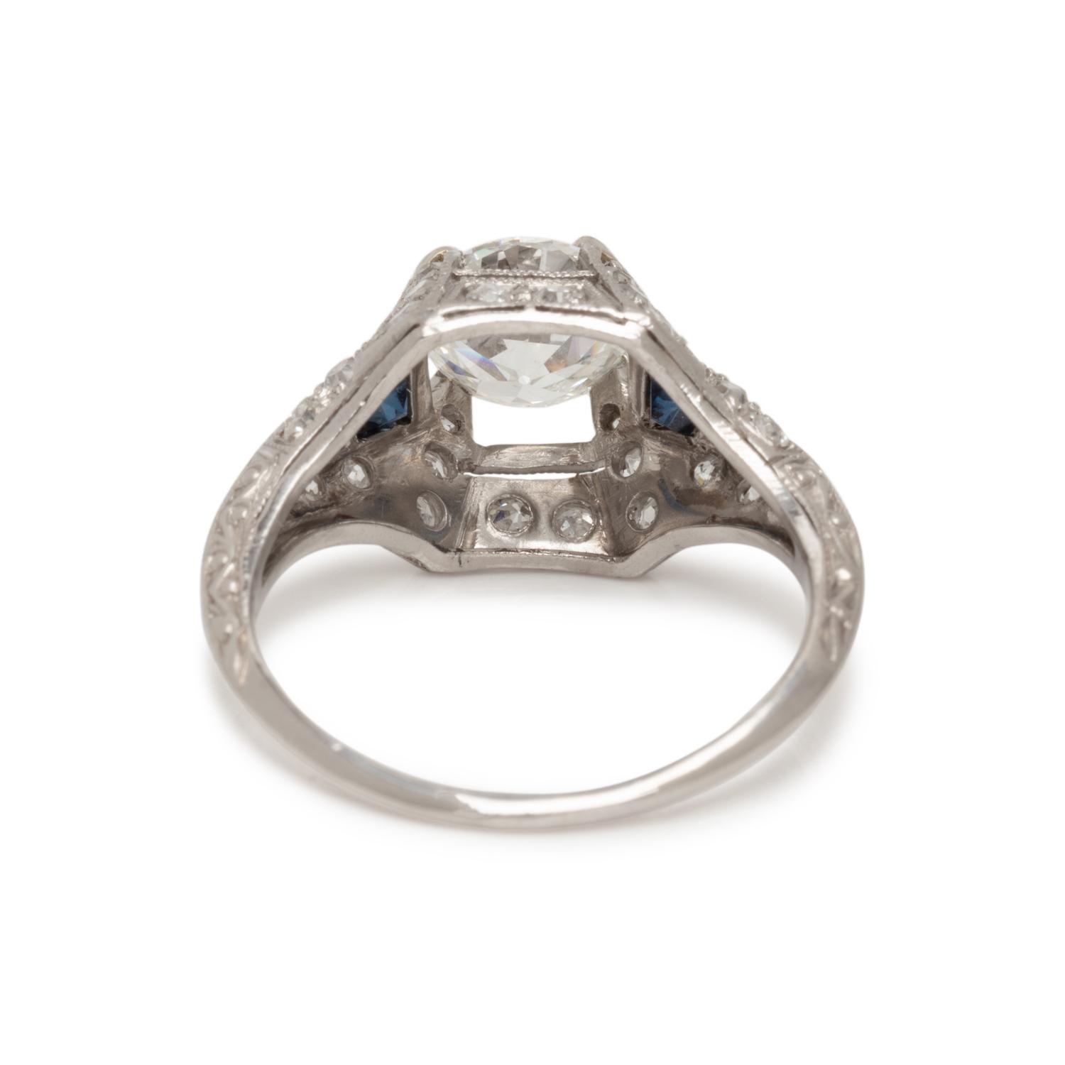 DIAMOND AND SAPPHIRE RING