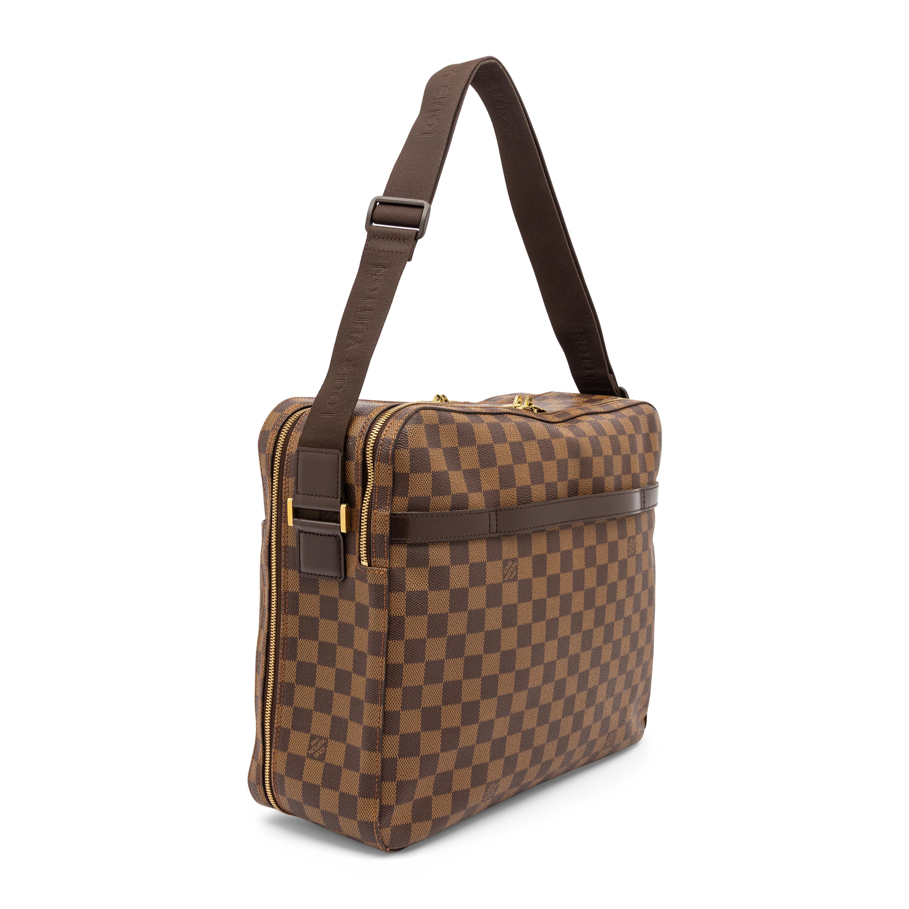 Louis Vuitton, Dorsoduro Messenger Bag in Damier Ebene