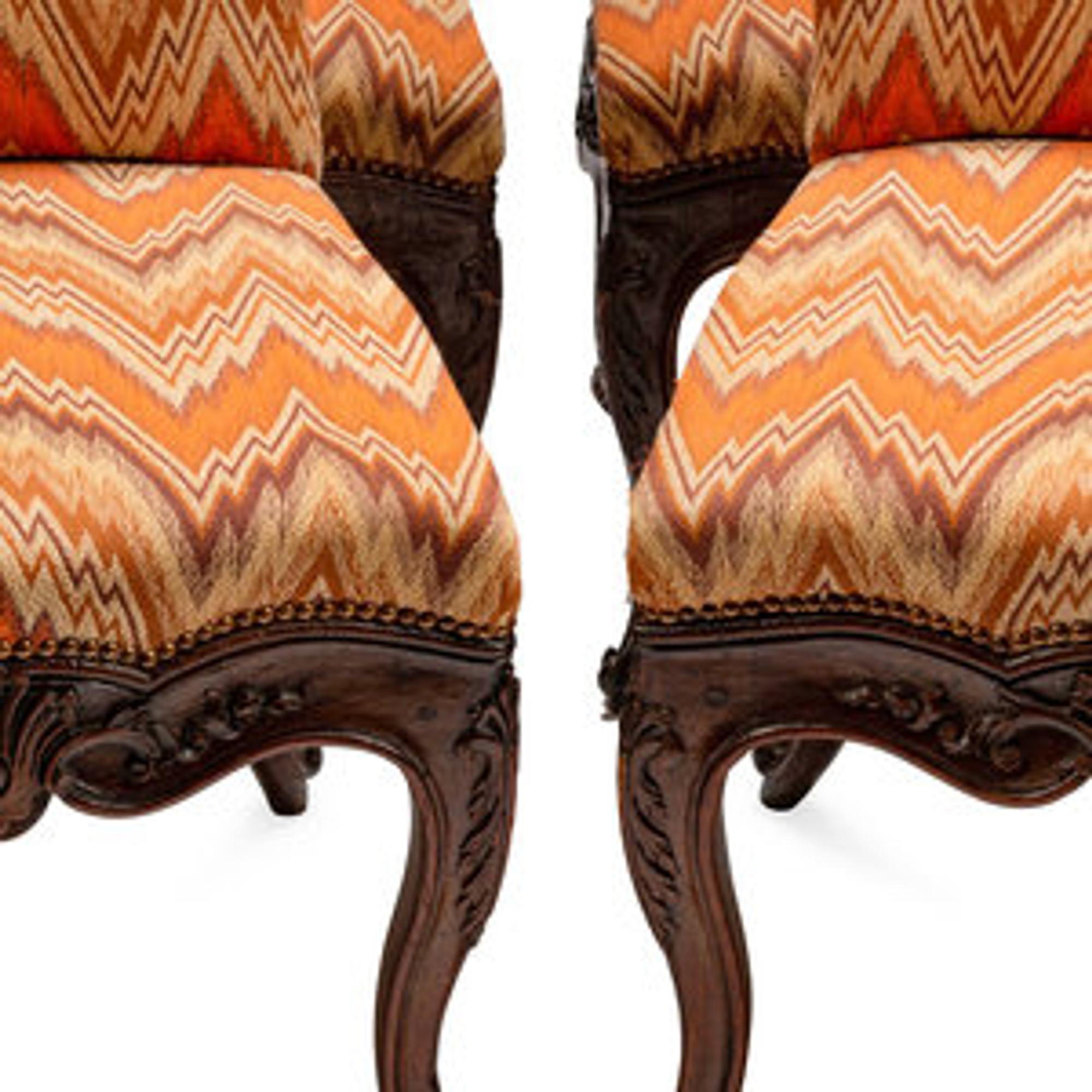 A Set of Eight Continental Carved Walnut Dining Chairs — LATE 18TH/EARLY 19TH CENTURY
