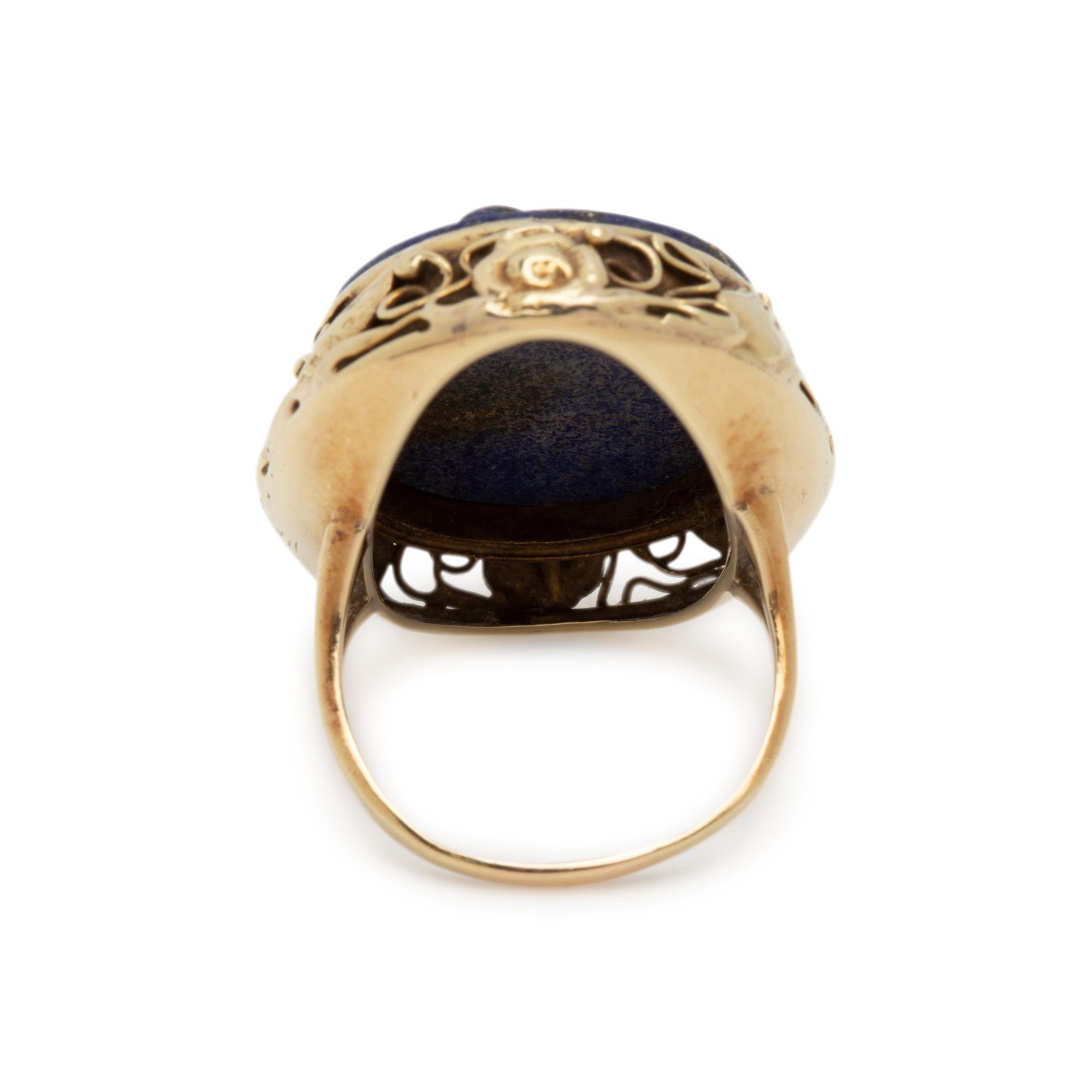 YELLOW GOLD AND LAPIS LAZULI CAMEO RING