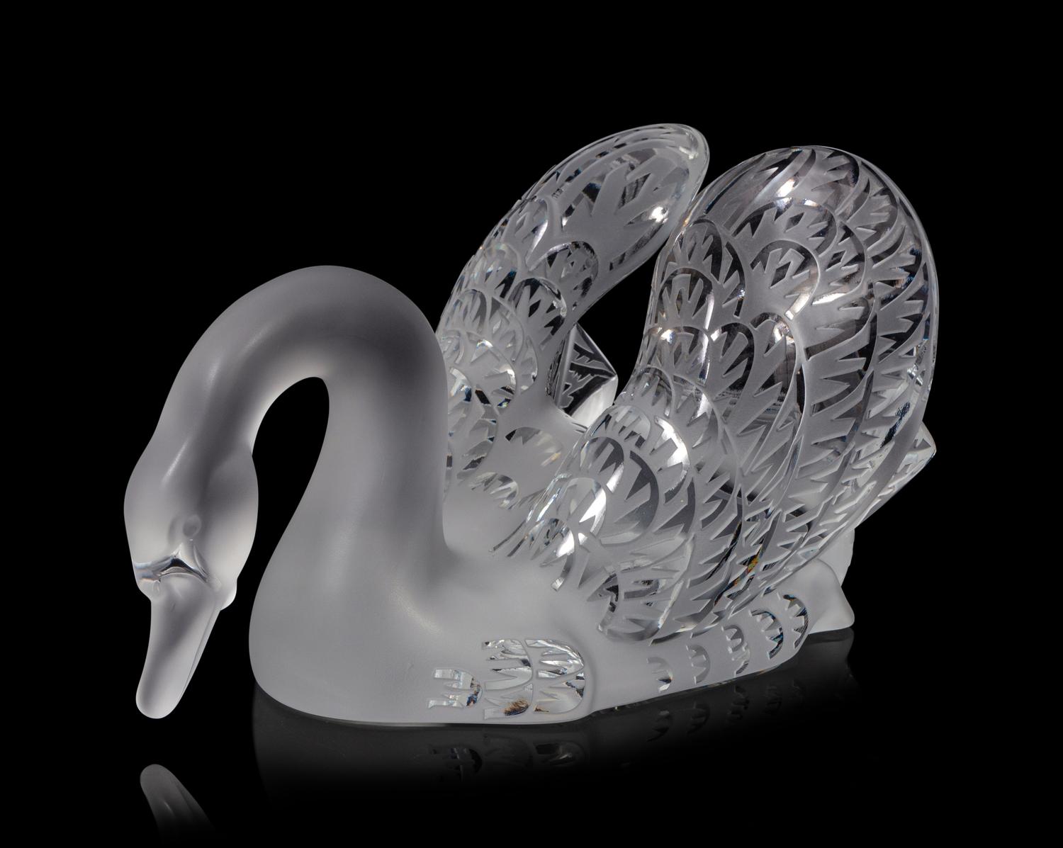 A Pair of Lalique Miroir Cygnes Centerpieces