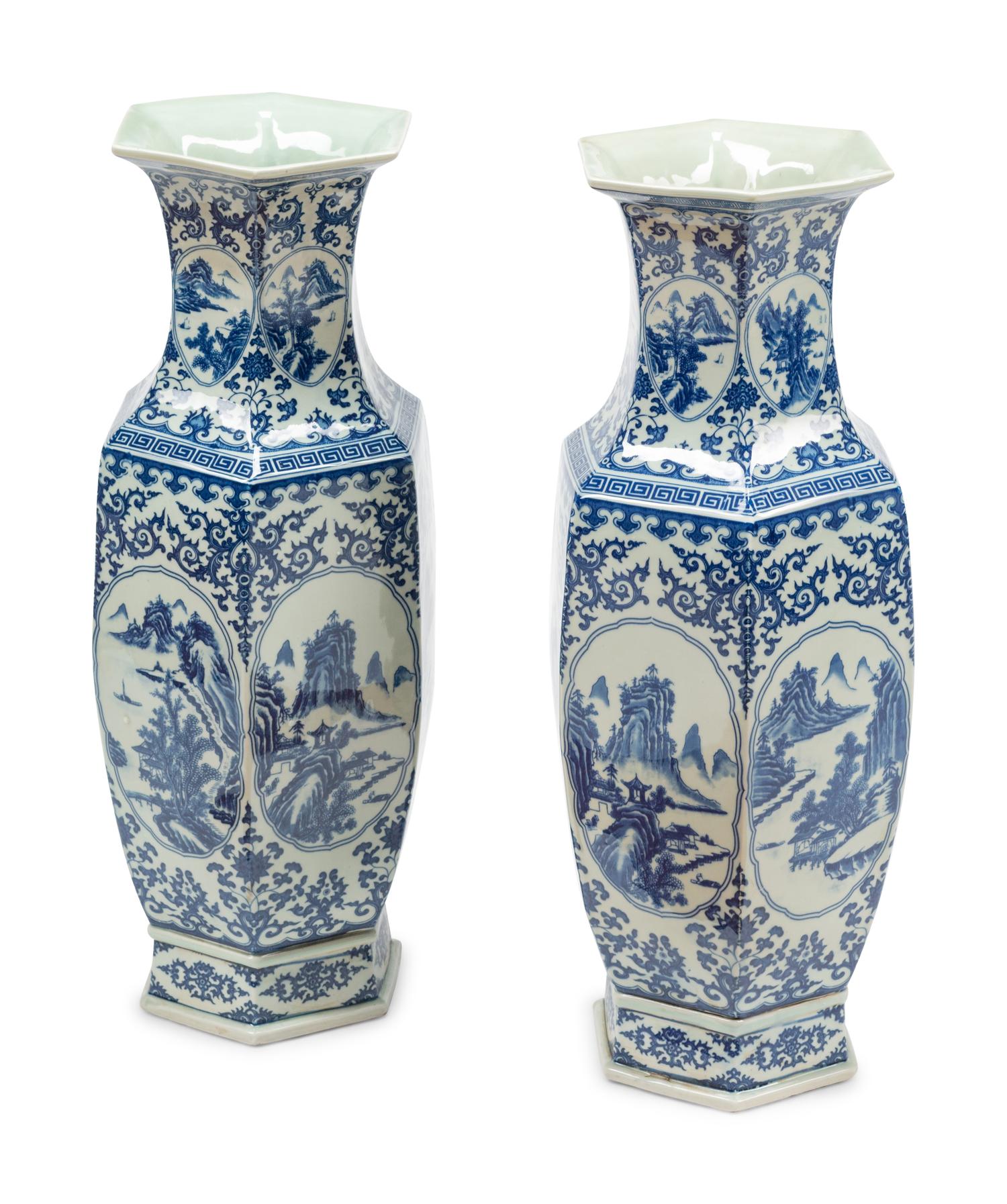 A Pair of Chinese Export Porcelain Vases