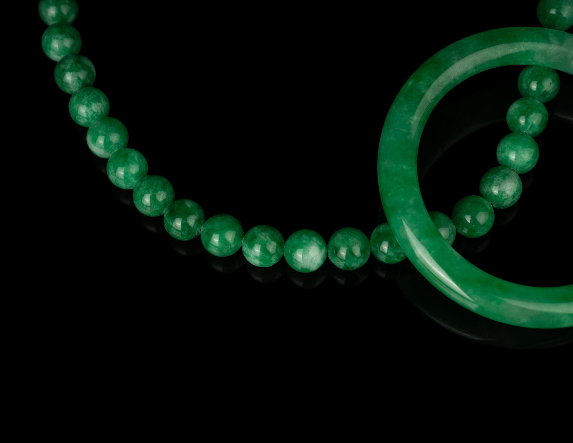 A Jadeite Bead Necklace and Bangle