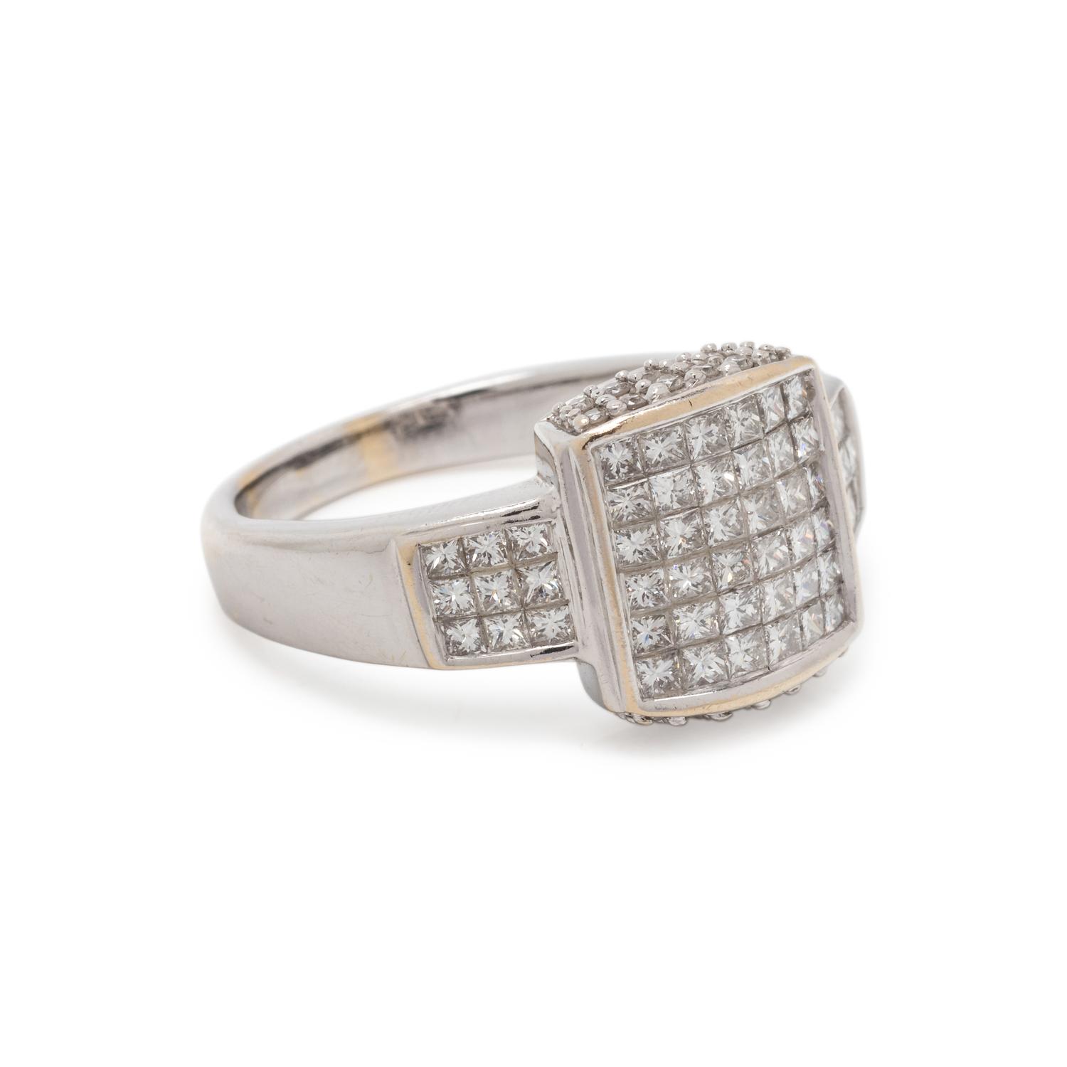 DIAMOND RING