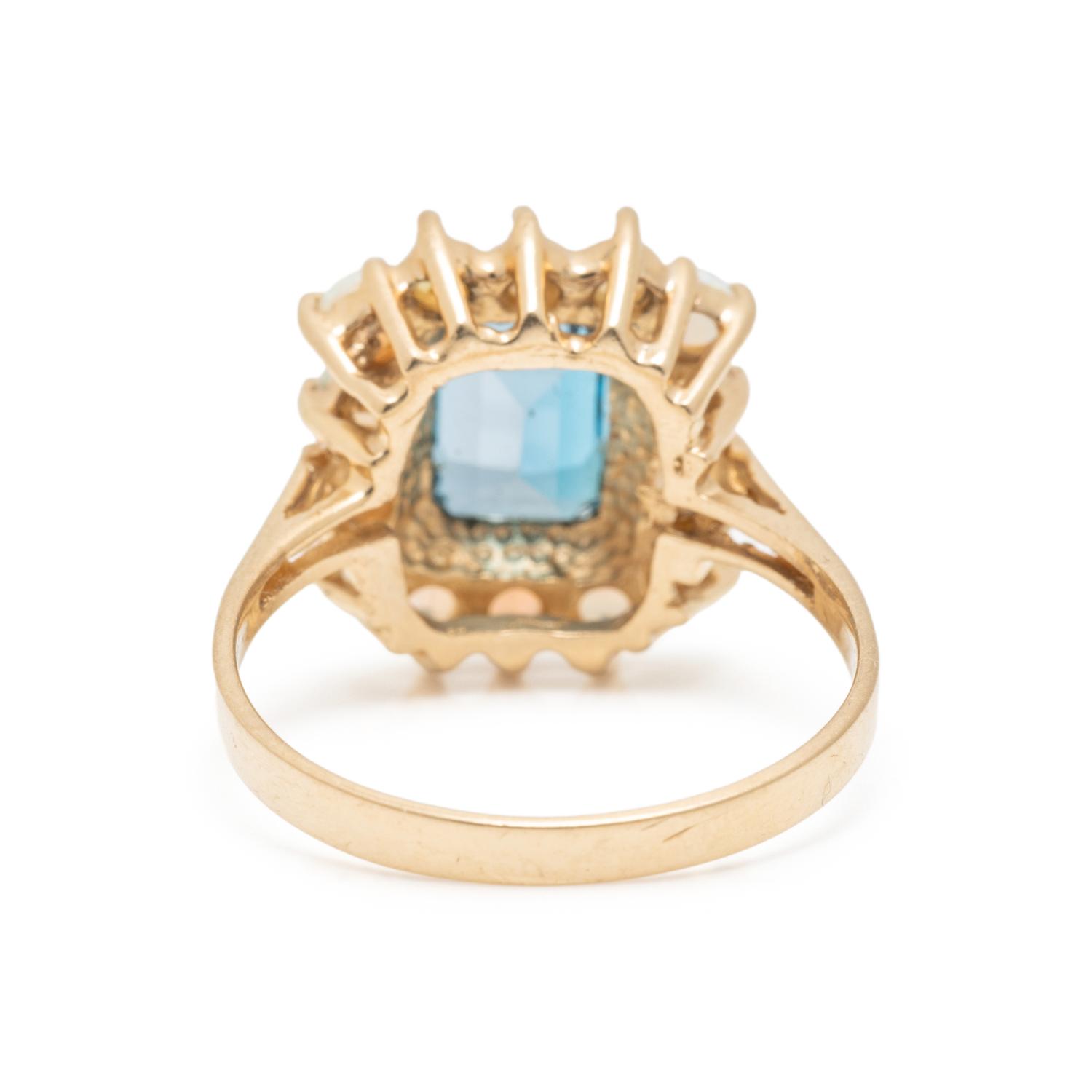 COLLECTION OF GEMSTONE RINGS