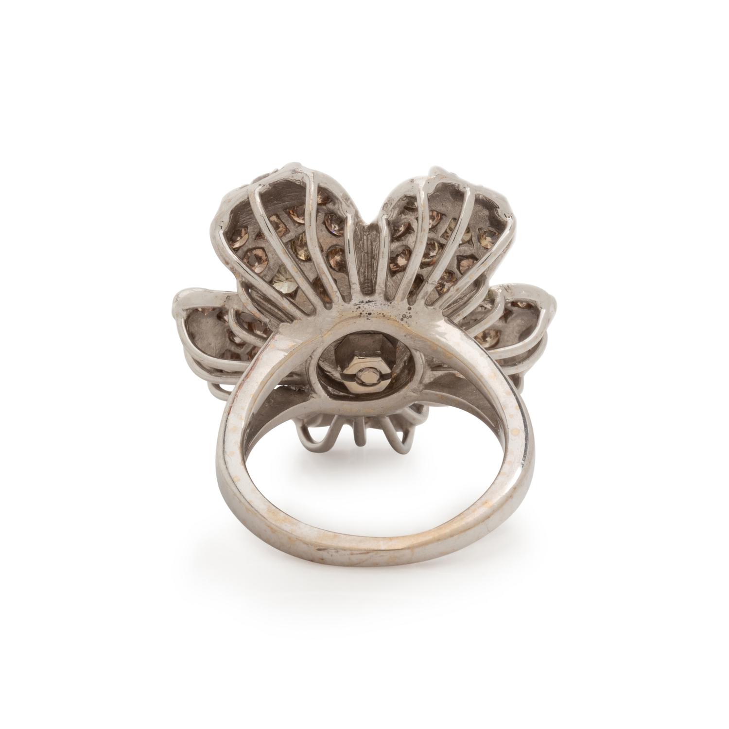 DIAMOND AND COLORED DIAMOND FLOWER RING