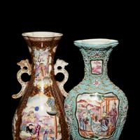 Two Pairs of Chinese Export Style Famille Rose Porcelain Vases — 外銷風格粉彩人物圖瓶兩對