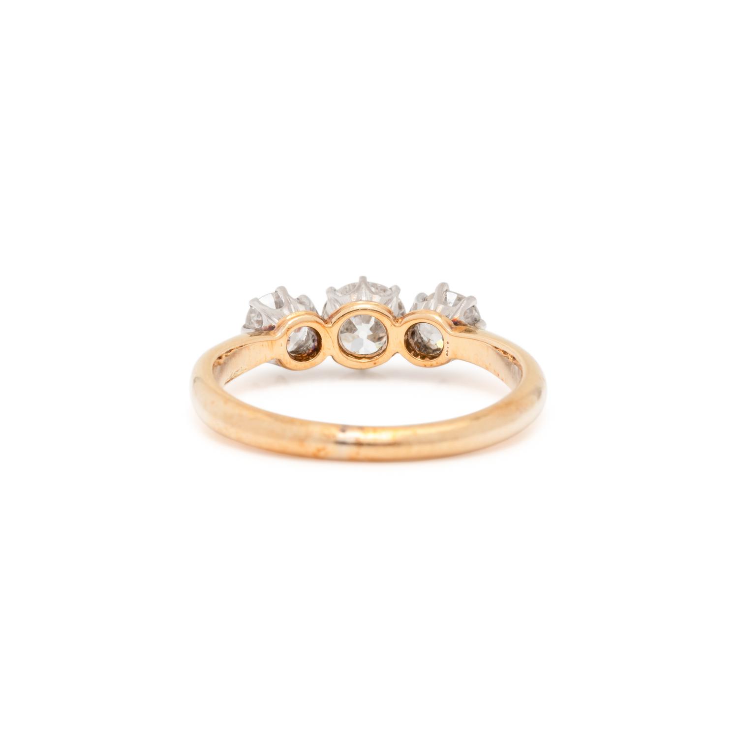THREE STONE DIAMOND RING