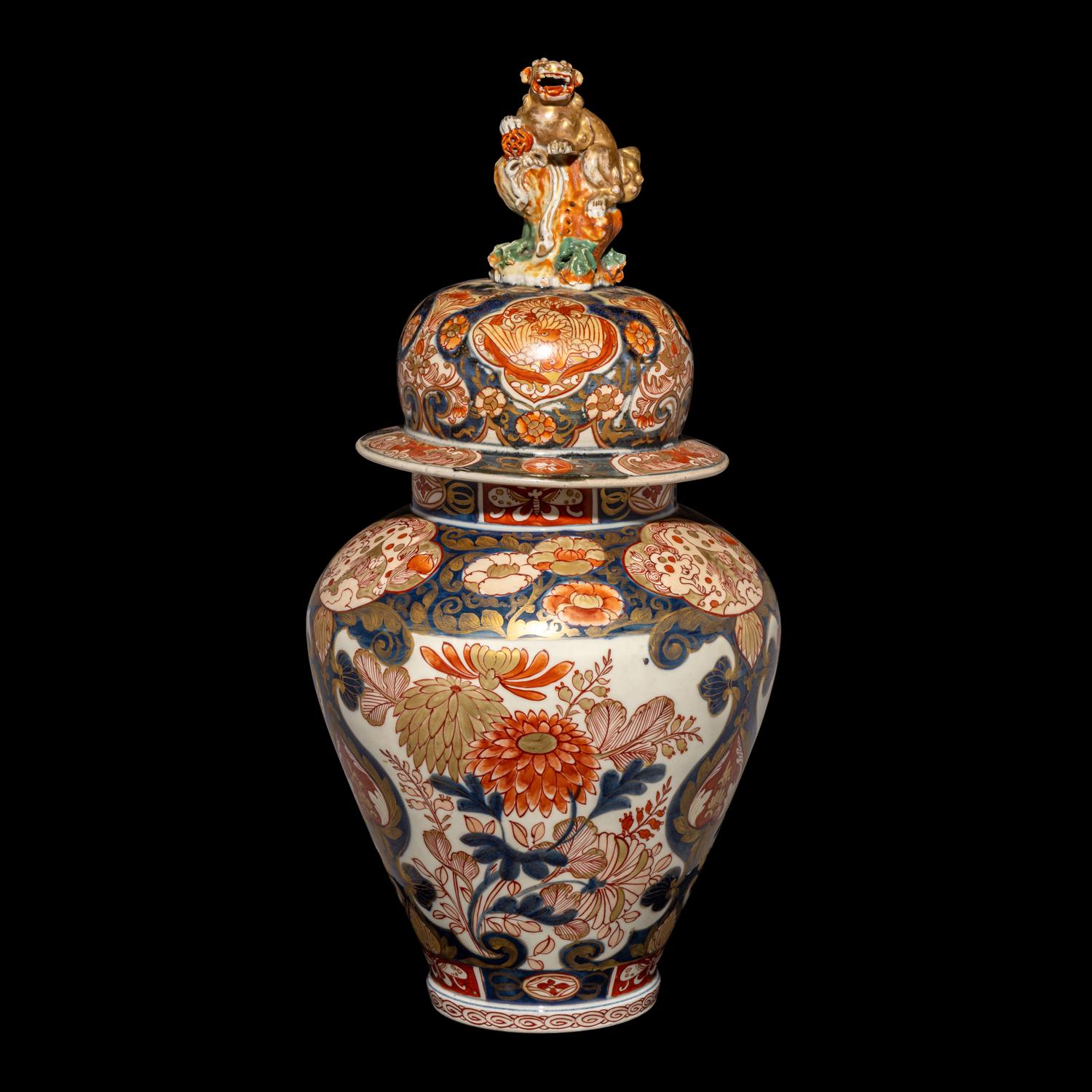 A Japanese Imari Porcelain Jar with An Associated Cover, 18th Century