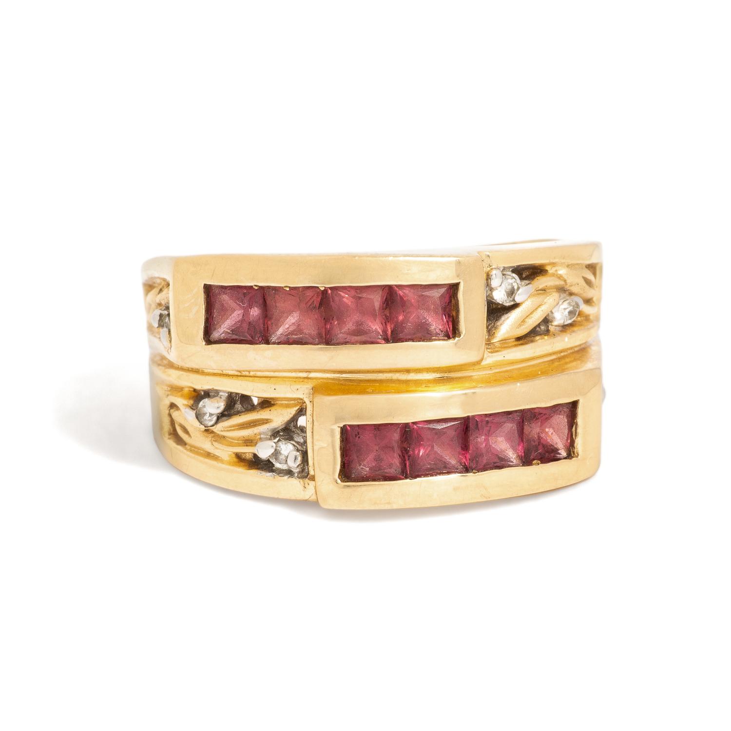 GARNET AND DIAMOND RING