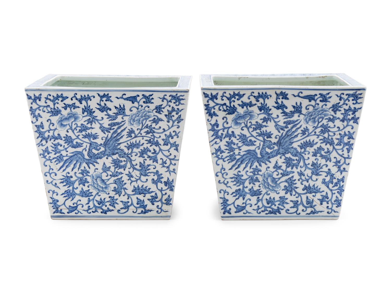 A Pair of Chinese Blue and White Porcelain Pots