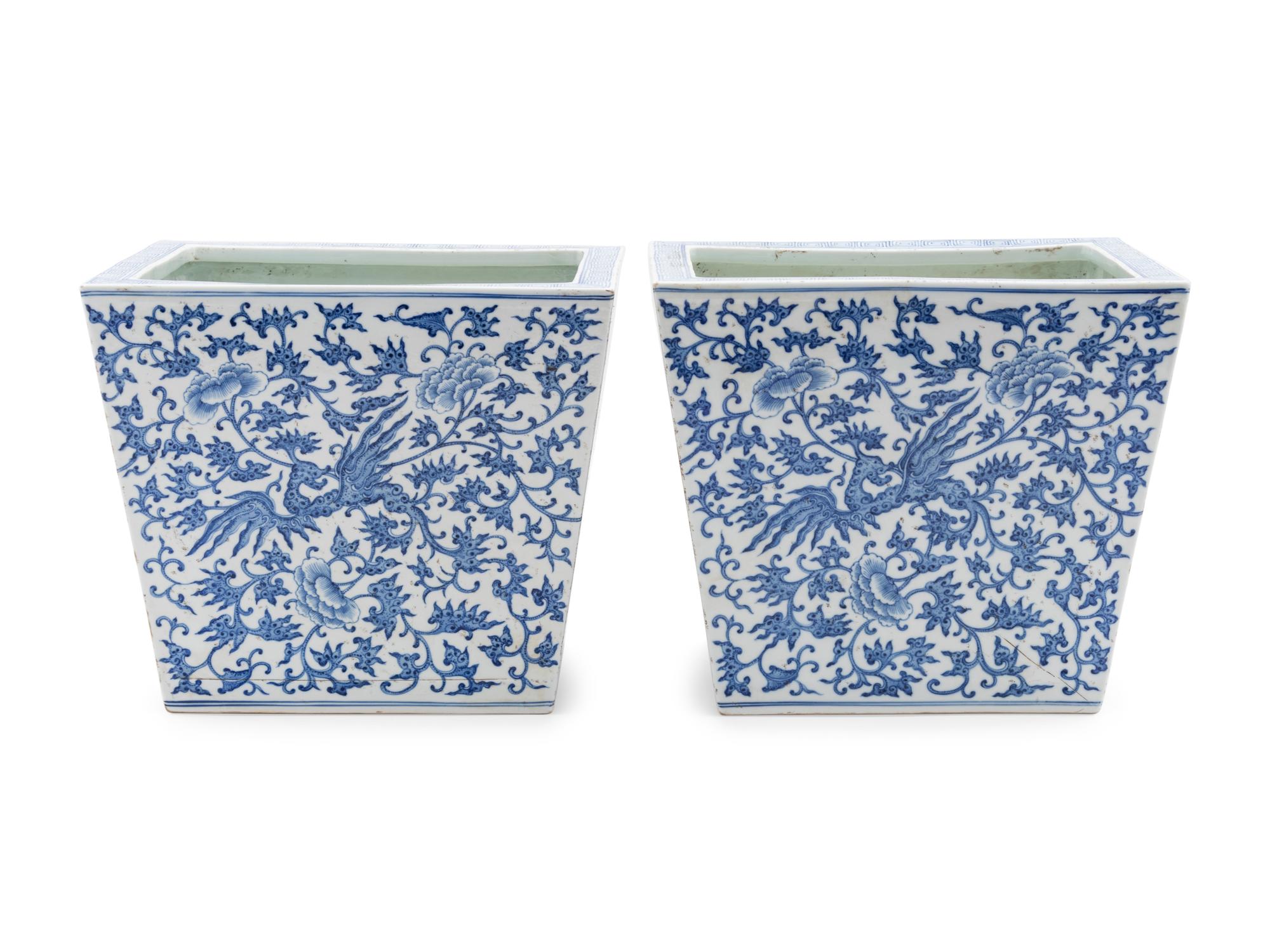 A Pair of Chinese Blue and White Porcelain Pots