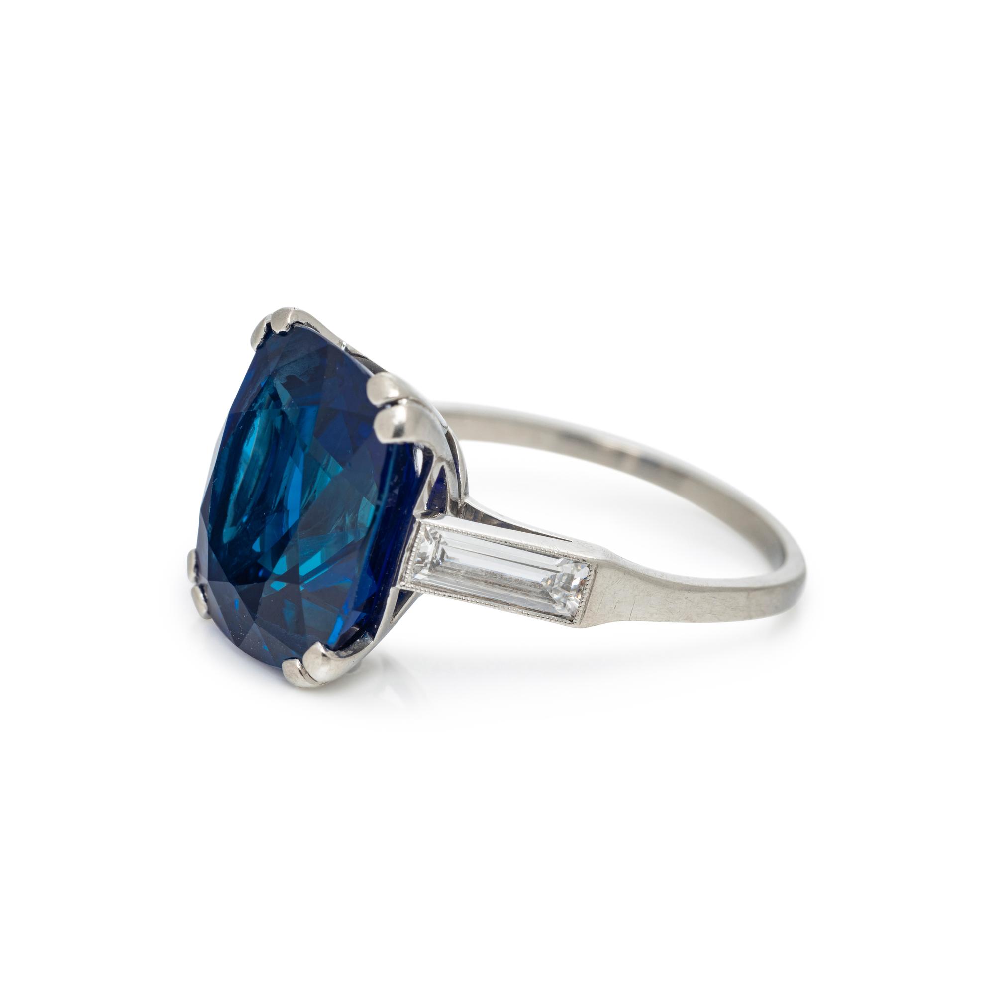 AN IMPORTANT KASHMIR UNHEATED SAPPHIRE AND DIAMOND RING