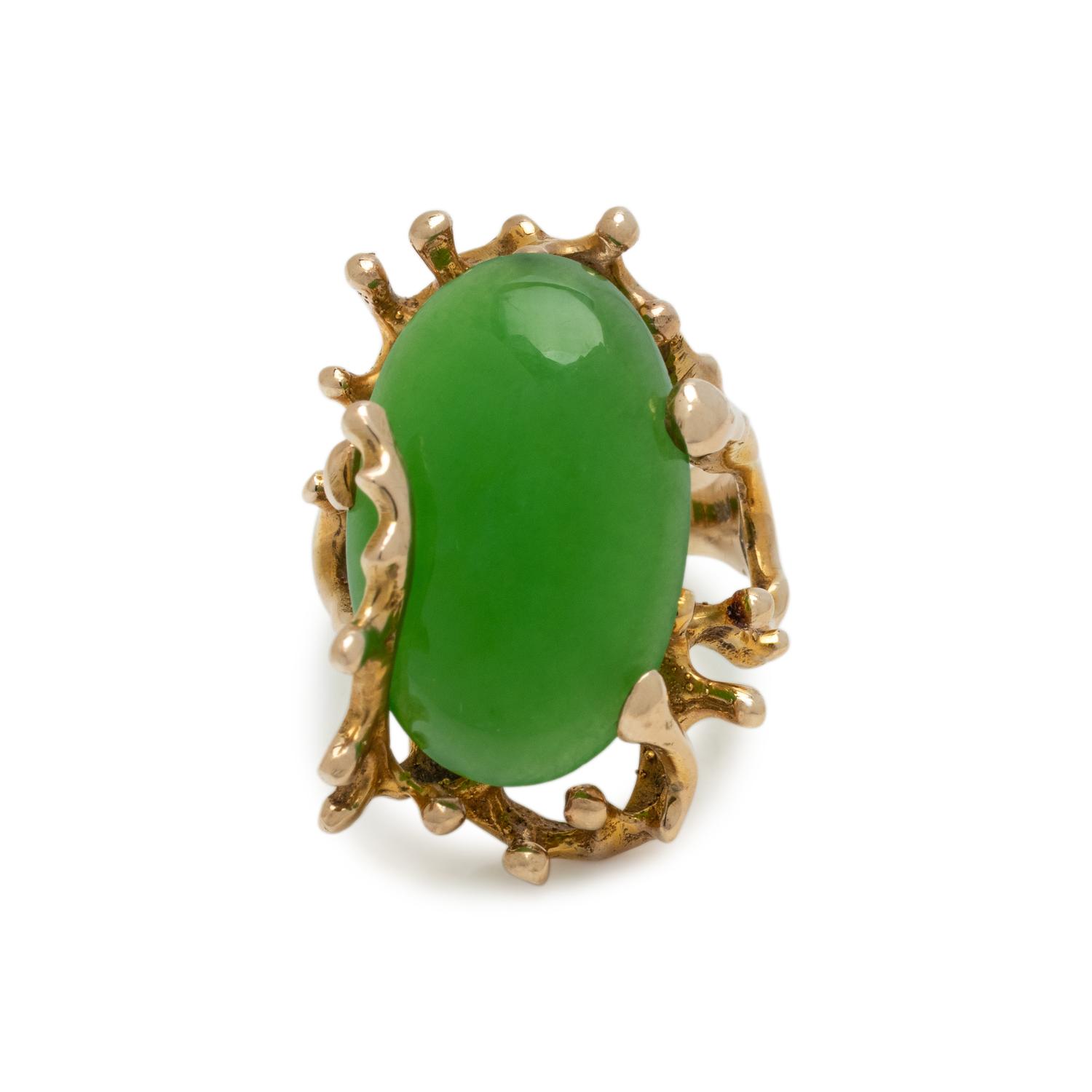 YELLOW GOLD AND JADE RING
