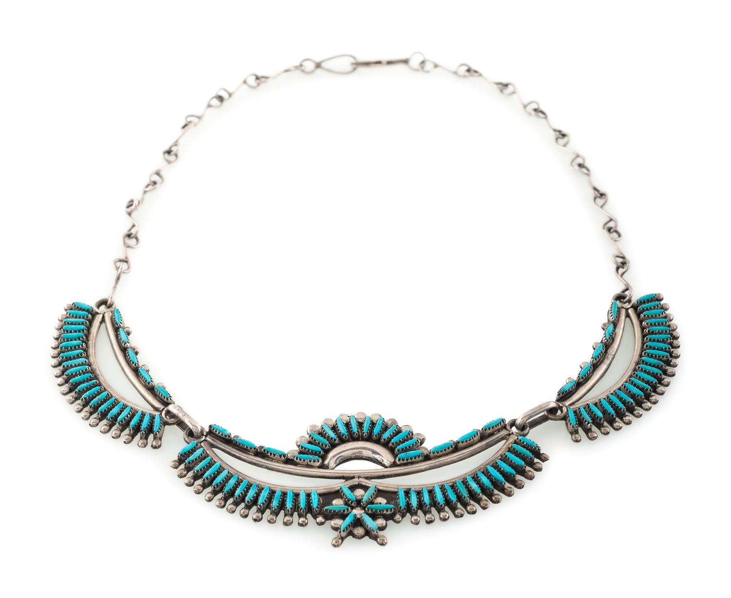 A Zuni Needle Point Necklace
