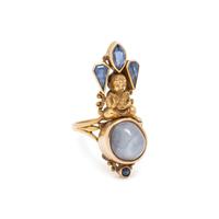 YELLOW GOLD, STAR SAPPHIRE AND SYNTHETIC SAPPHIRE RING