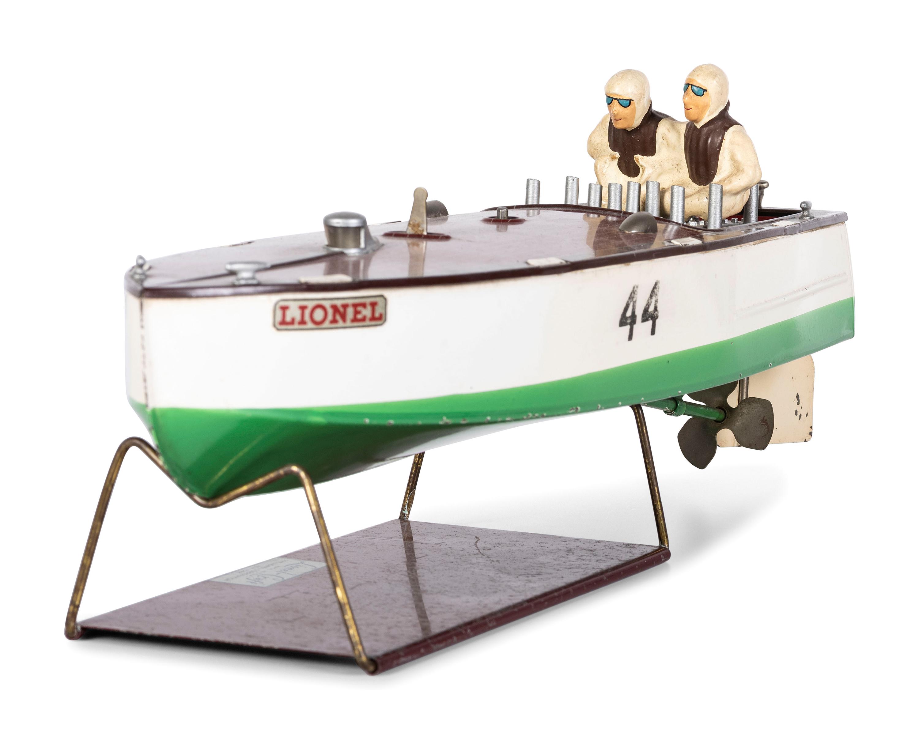 A Lionel Tin Wind Up Speed Boat