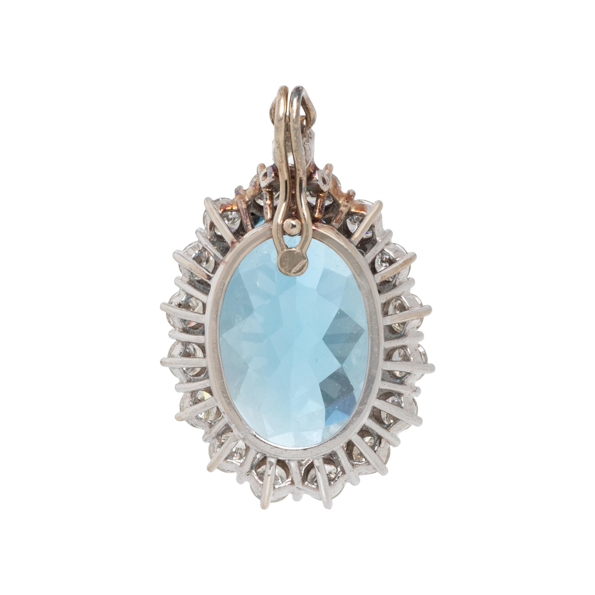 AQUAMARINE AND DIAMOND PENDANT