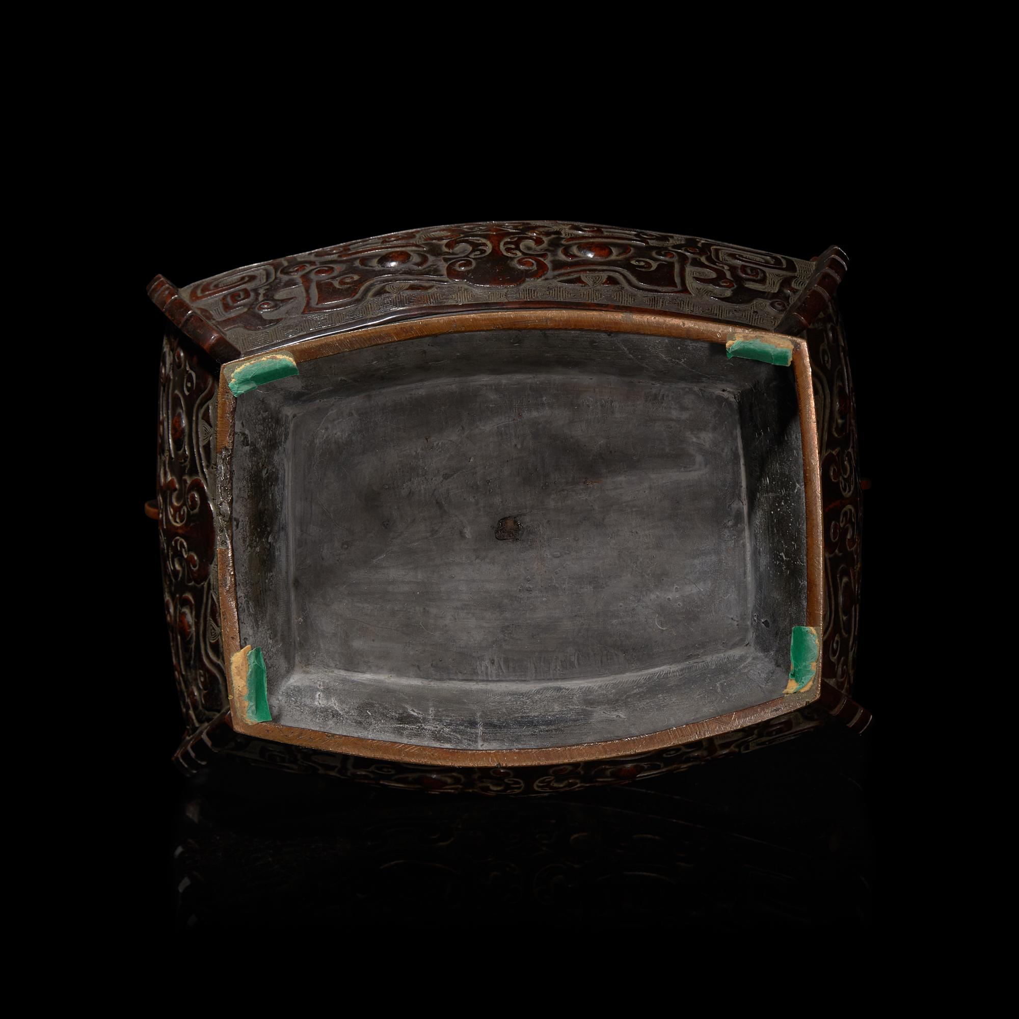 A Large Japanese Patinated Bronze Archaistic Vase