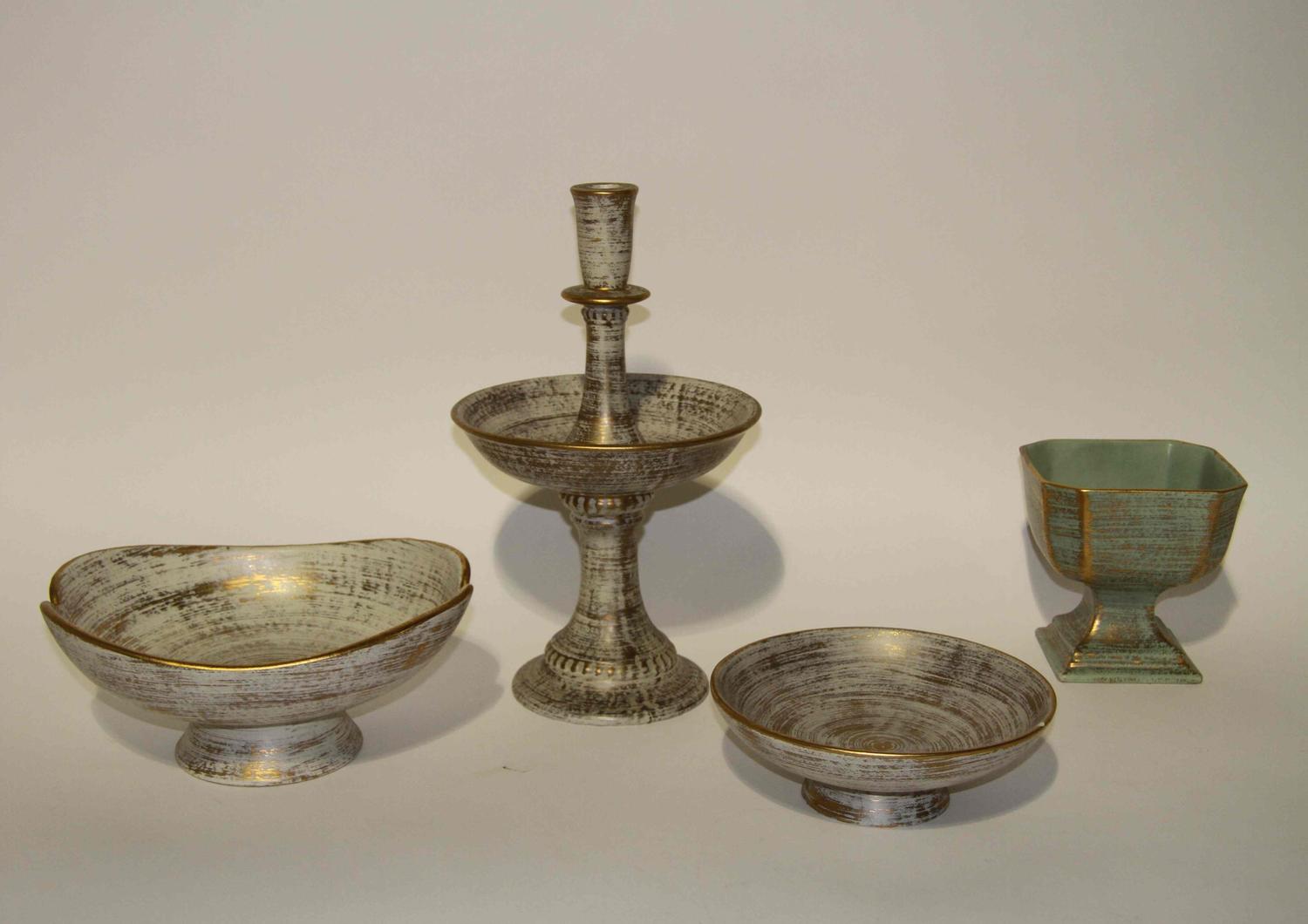 A Collection of Nine Haeger Pottery Table Articles Height of tallest 15 1/4 inches. — SECOND HALF 20TH CENTURY