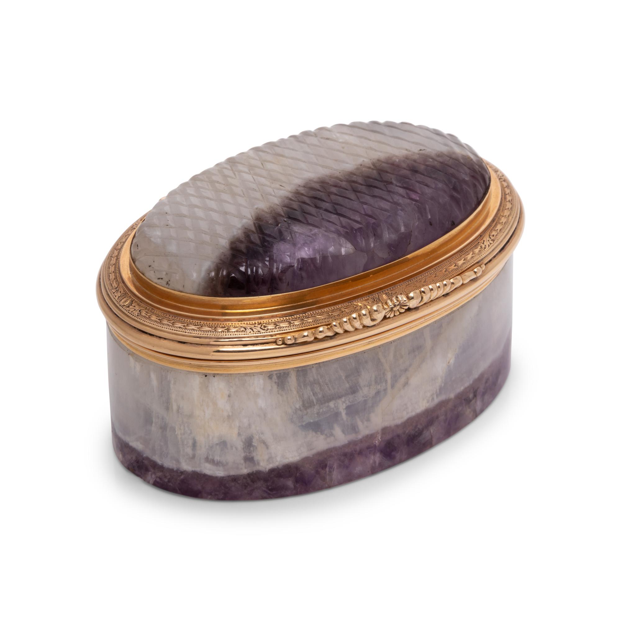 A Gold-Mounted Amethyst Quartz Snuff Box