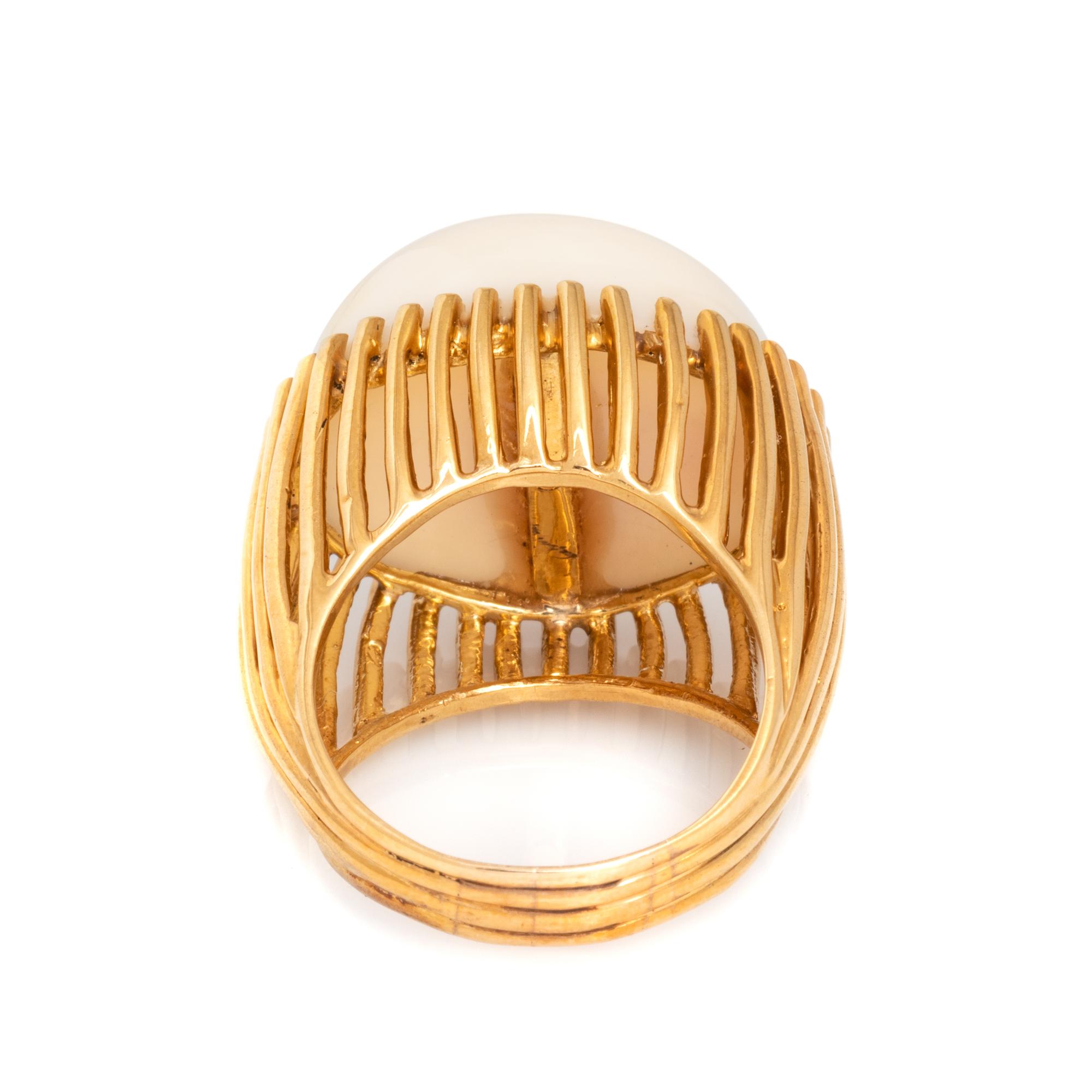 YELLOW GOLD AND WHITE CORAL RING
