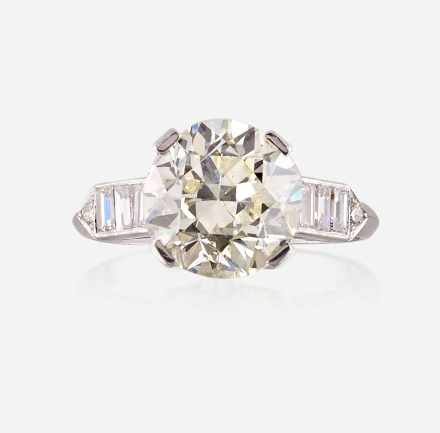 A diamond solitaire