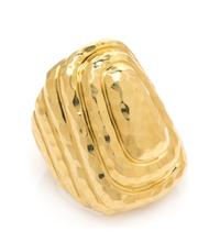 An 18 Karat Yellow Gold Ring, Dunay, 12.60 dwts.