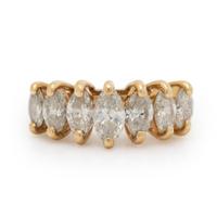 DIAMOND AND YELLOW GOLD RING