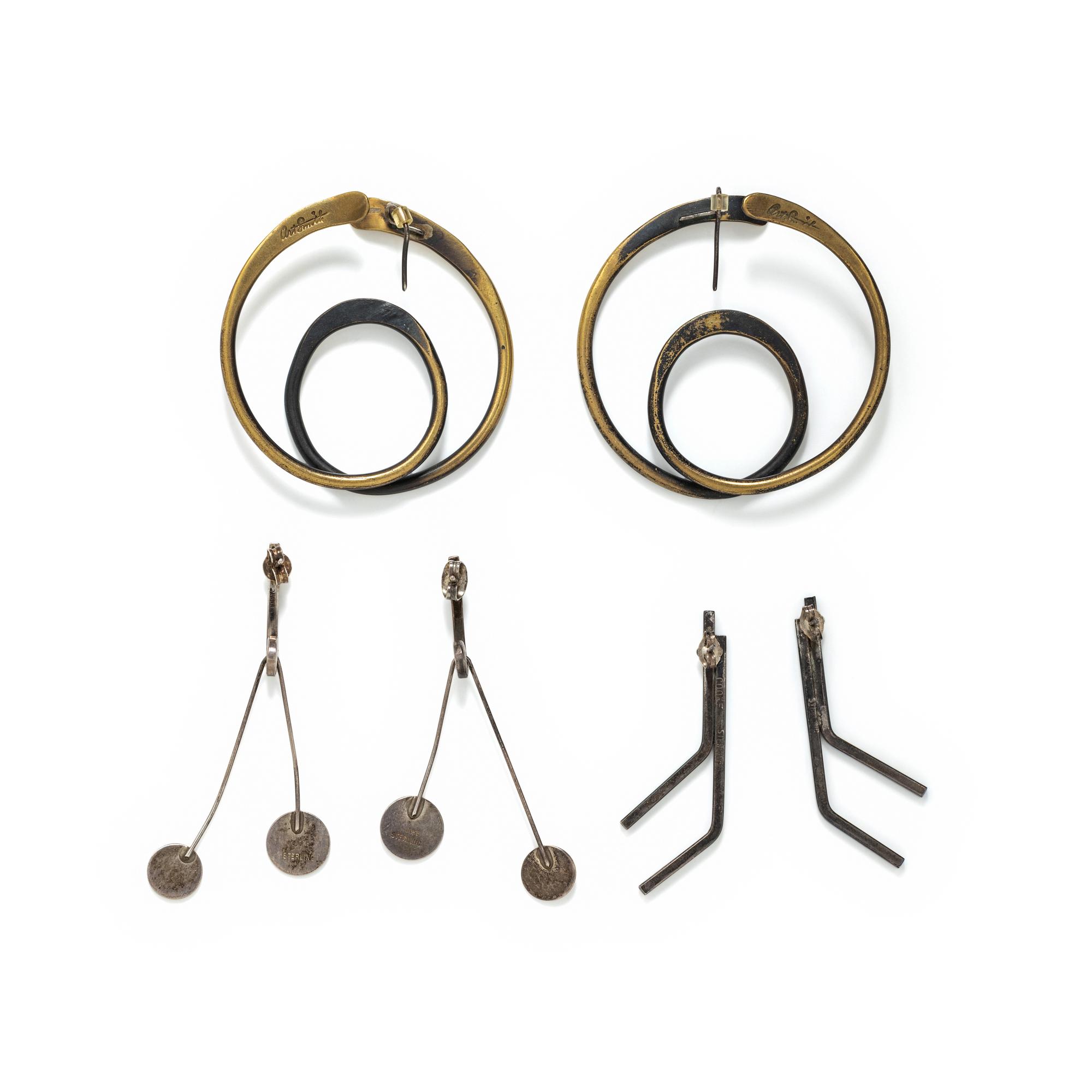 ART SMITH AND BETTY COOKE, MODERNIST, MIXED METAL EARRINGS