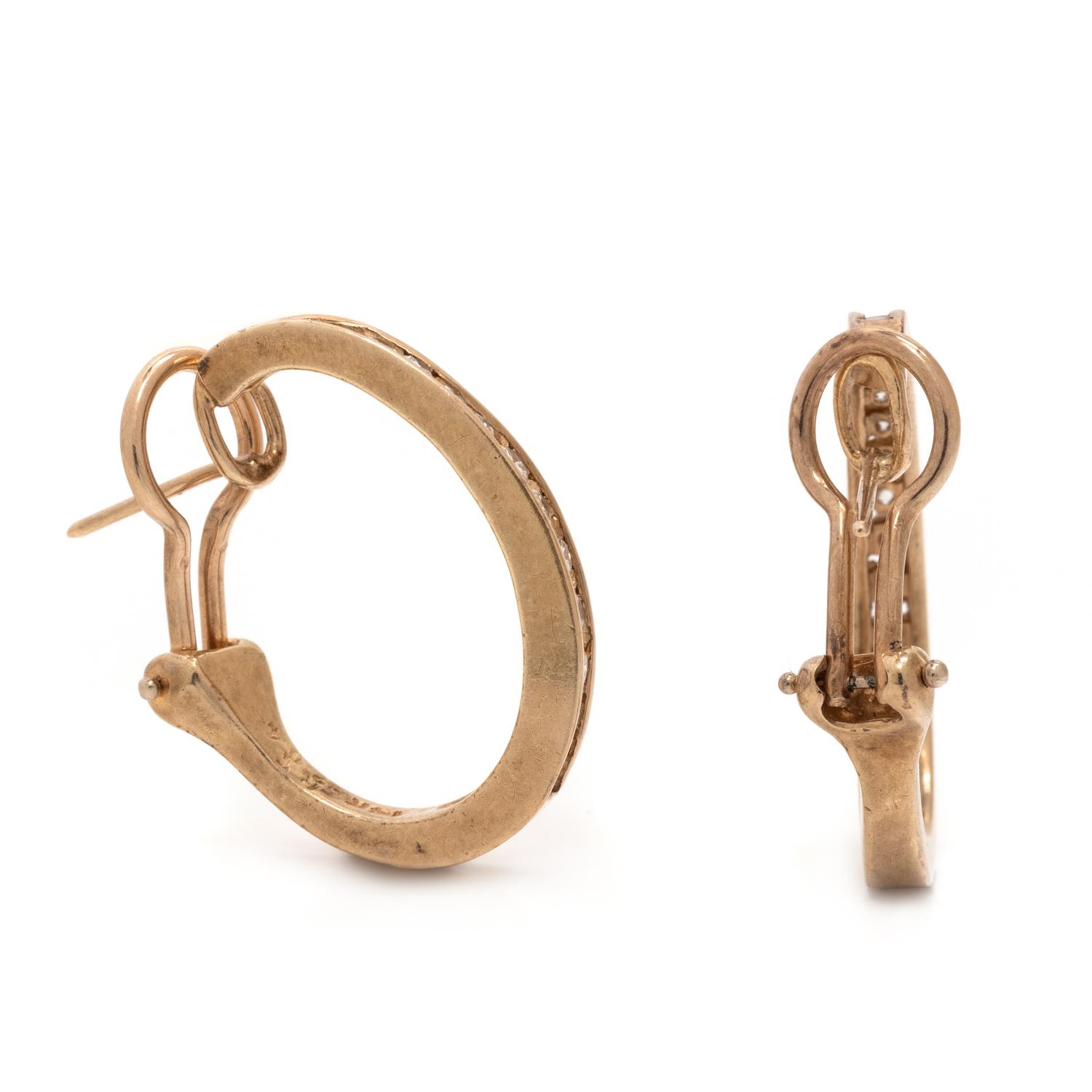 YELLOW GOLD AND DIAMOND HOOP EARCLIPS