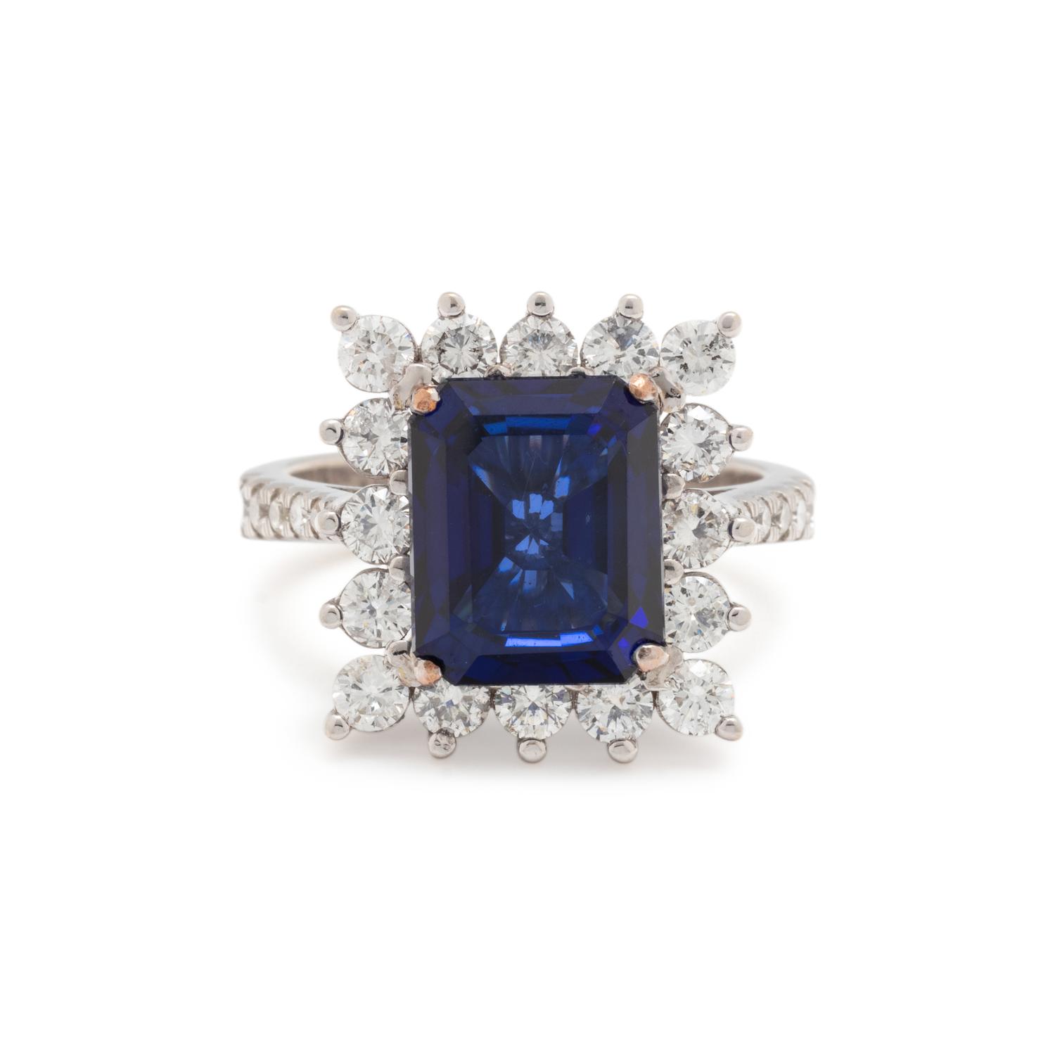 SAPPHIRE AND DIAMOND RING