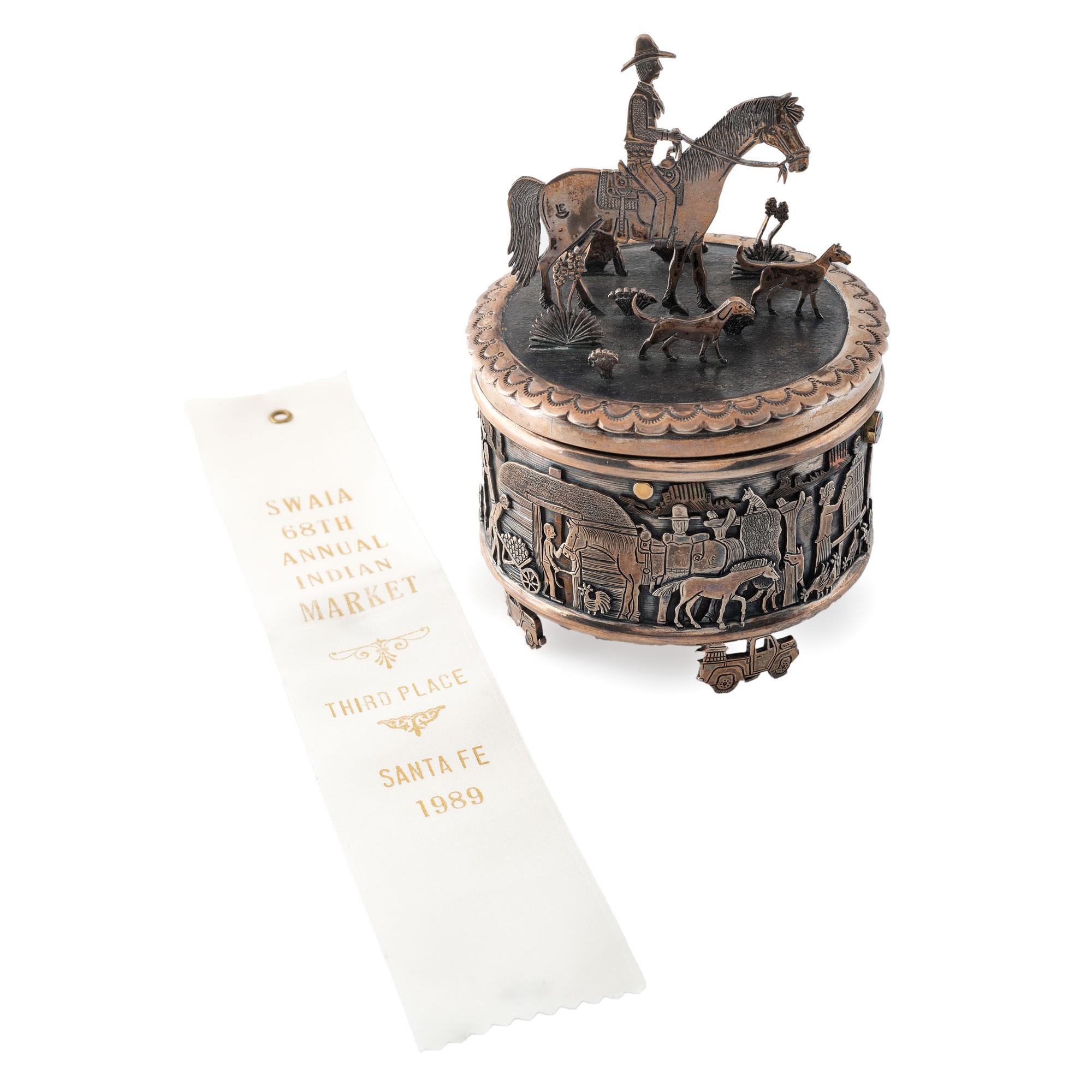 Award Winning Sterling Silver Storyteller Lidded Box, with 14K Gold Accents