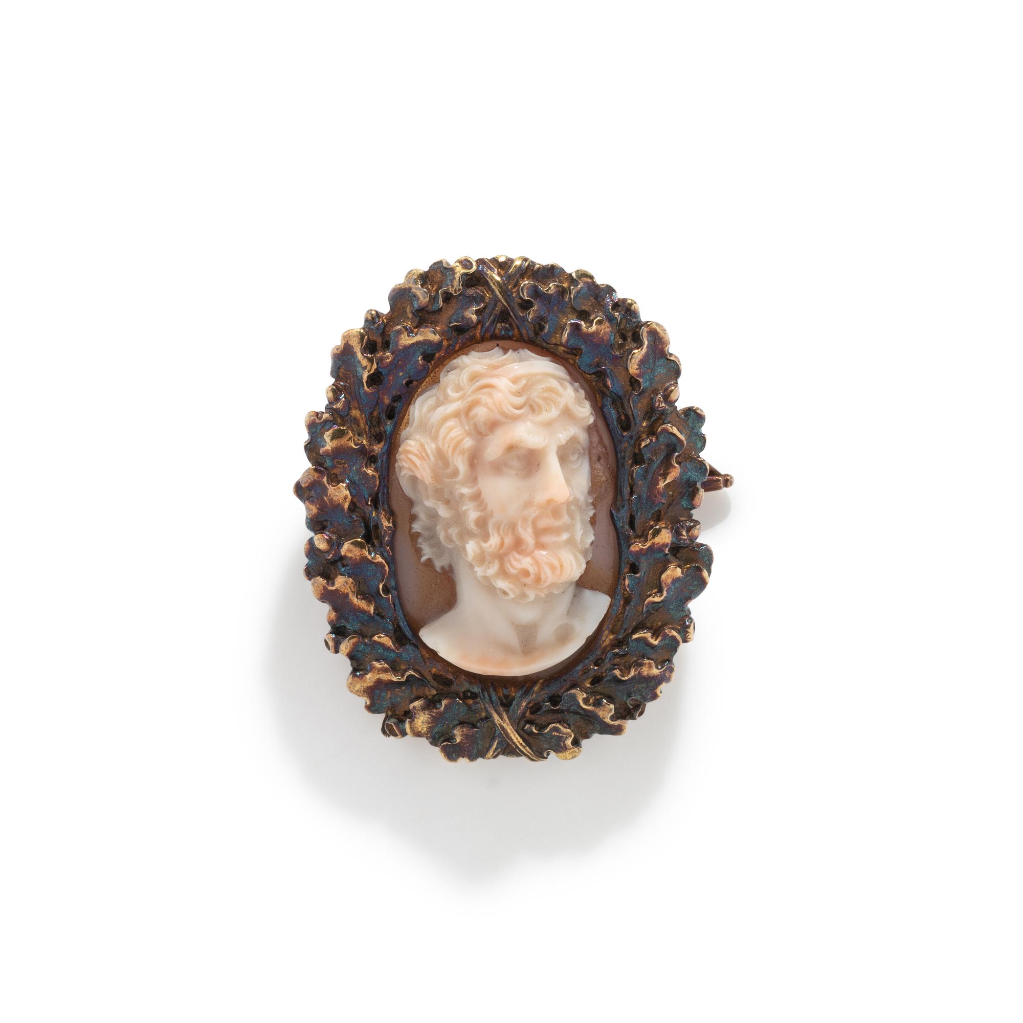 A Neoclassical Agate Cameo Brooch with a Bearded Male Portrait Head
