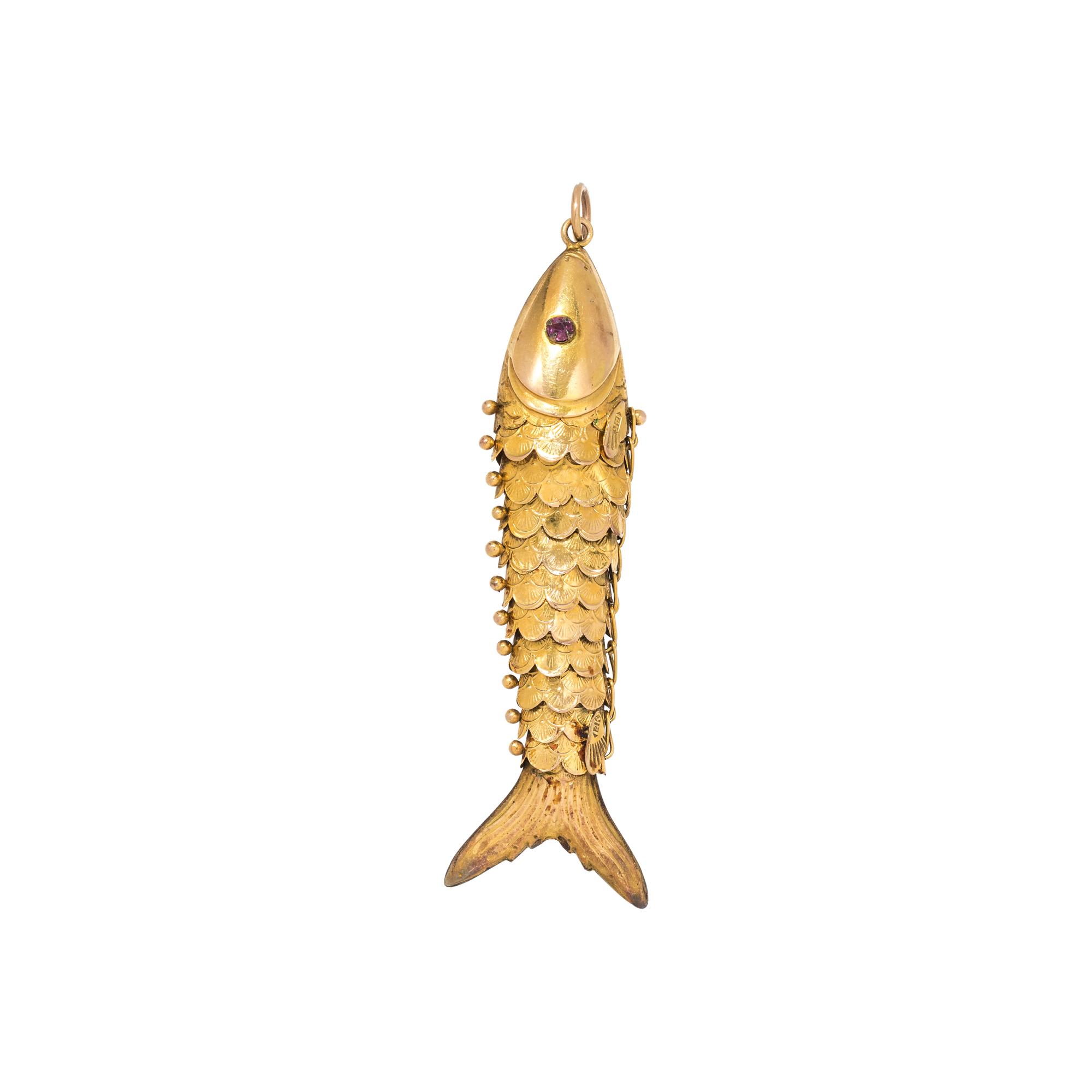 YELLOW GOLD FISH PENDANT