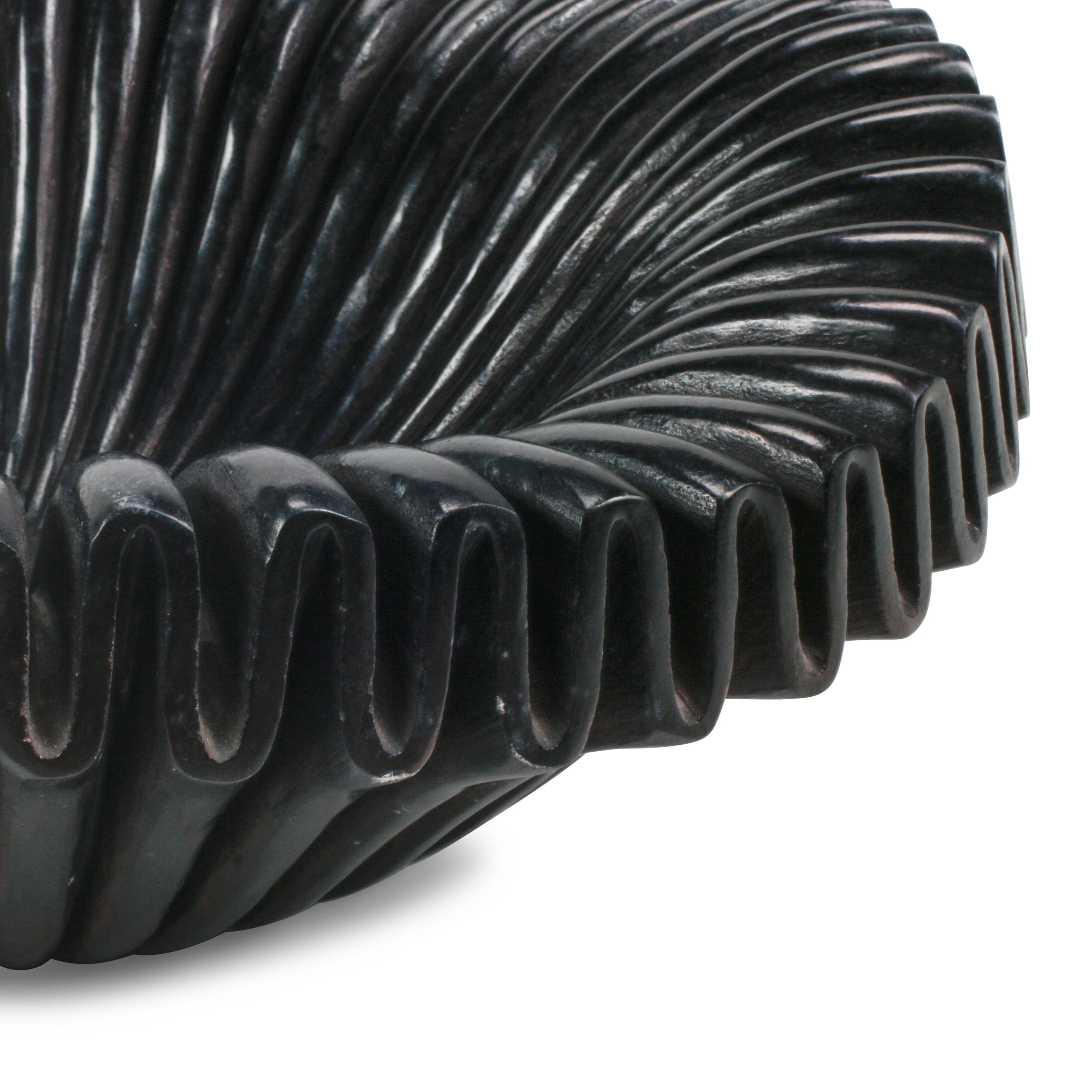Art Moderne Style 20th Century — Pair of Bowls