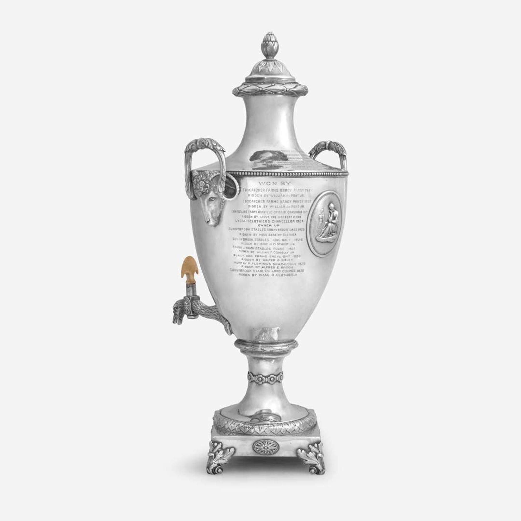 A George III sterling silver presentation hot water urn Andrew Fogelberg, London, 1776