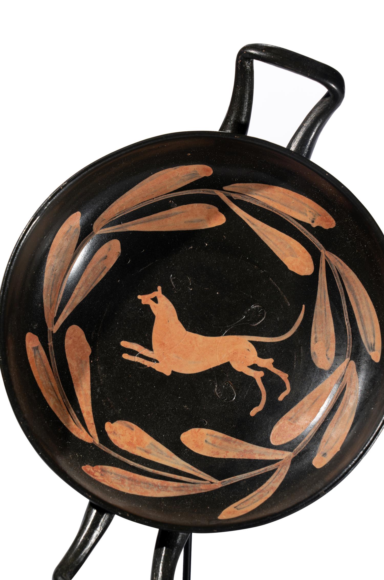 An Apulian Xenon-Ware Kylix