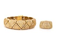 YELLOW GOLD AND DIAMOND SET