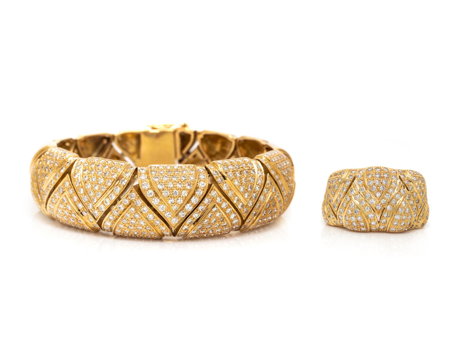 YELLOW GOLD AND DIAMOND SET