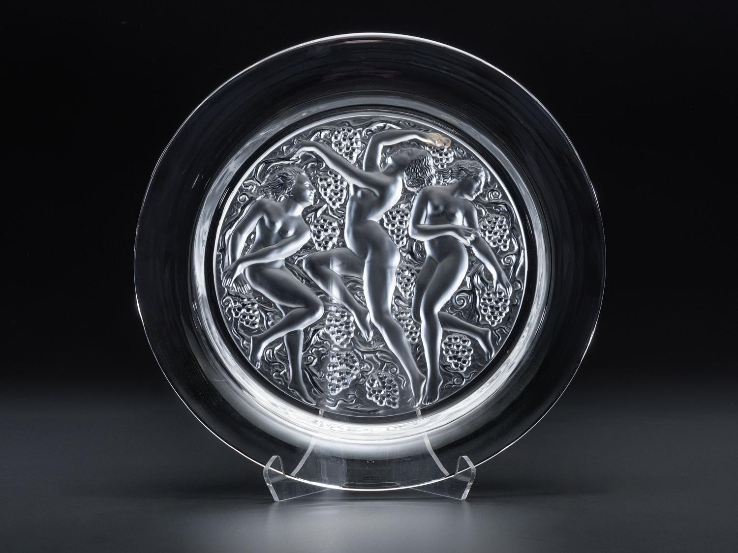 A Lalique Cote d’Or Charger
