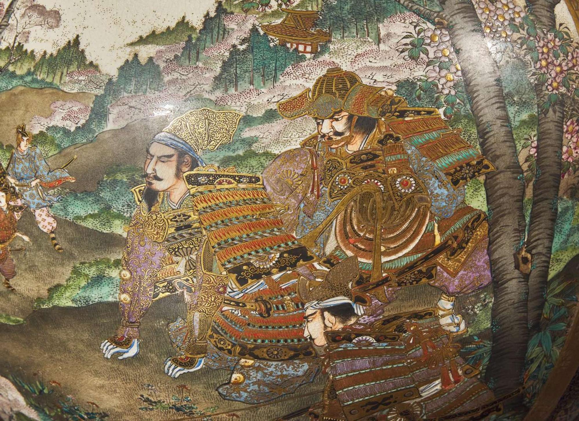 A large Japanese Satsuma-type vase, signed Suizan, Meiji period 日本薩摩燒形製大罐 翠山款 明治