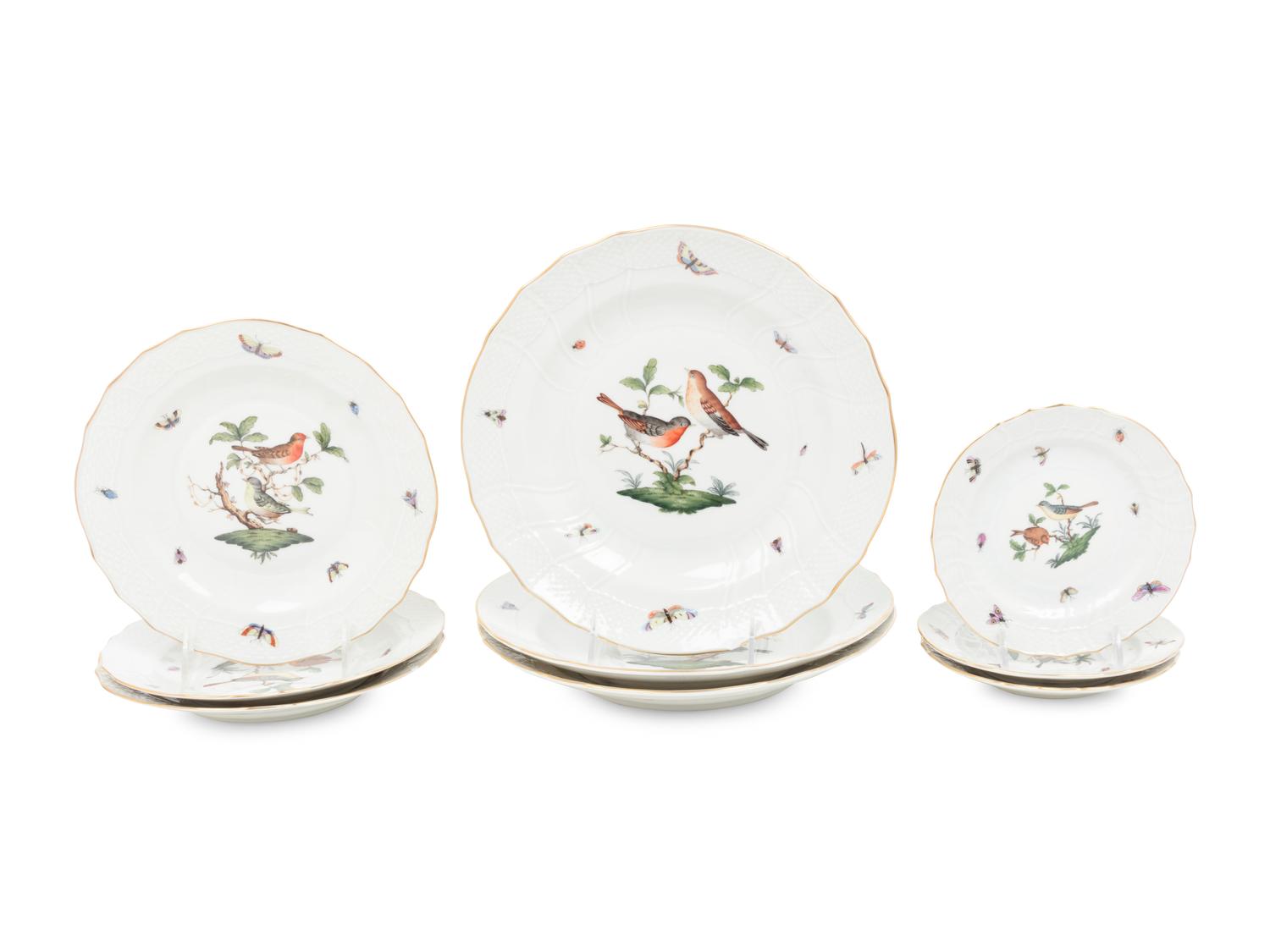 A Herend Porcelain Rothschild Bird Dinner Service