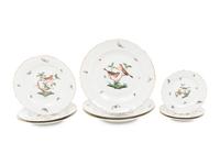 A Herend Porcelain Rothschild Bird Dinner Service