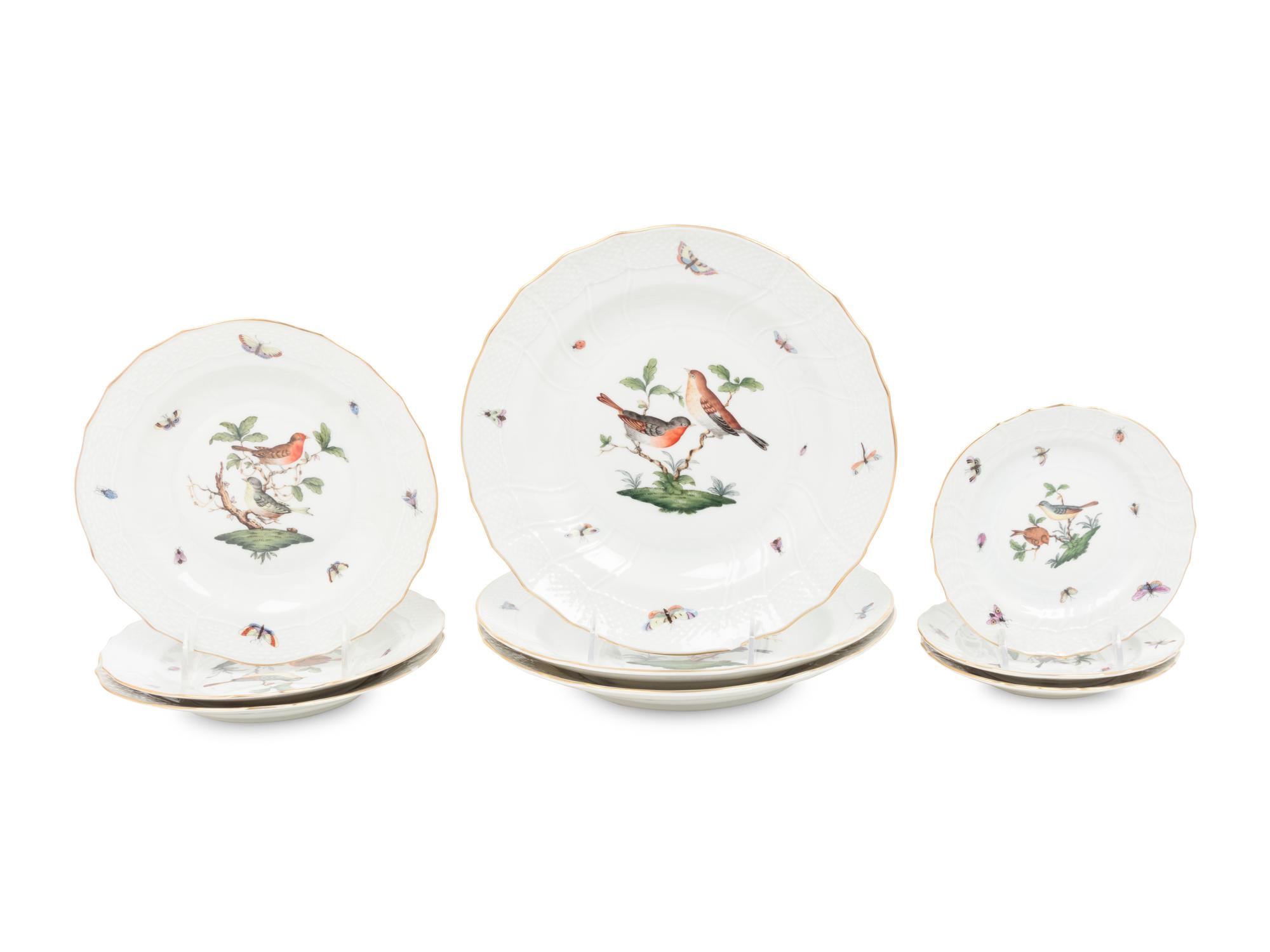 A Herend Porcelain Rothschild Bird Dinner Service