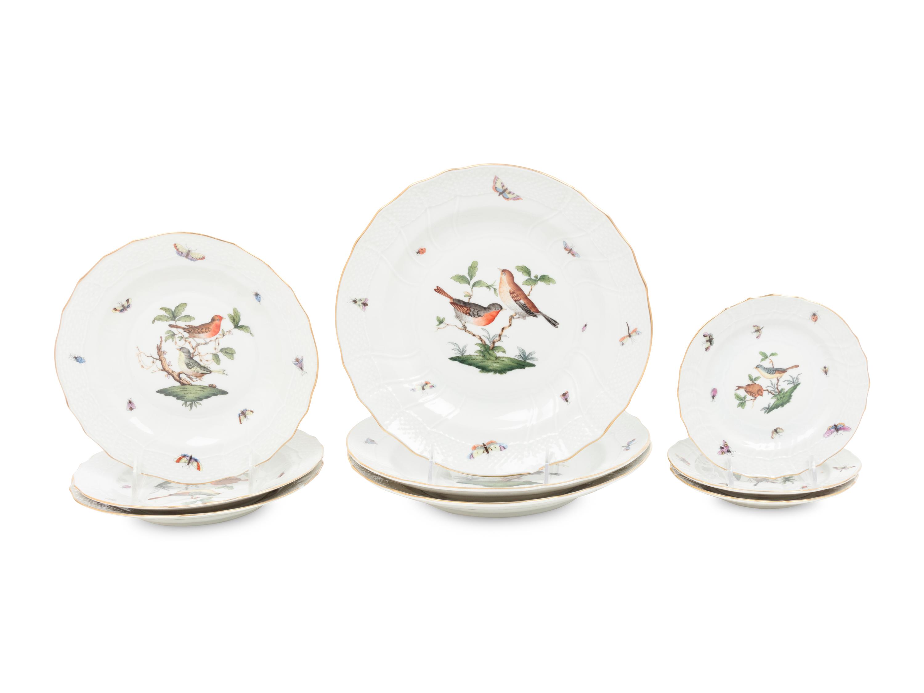 A Herend Porcelain Rothschild Bird Dinner Service