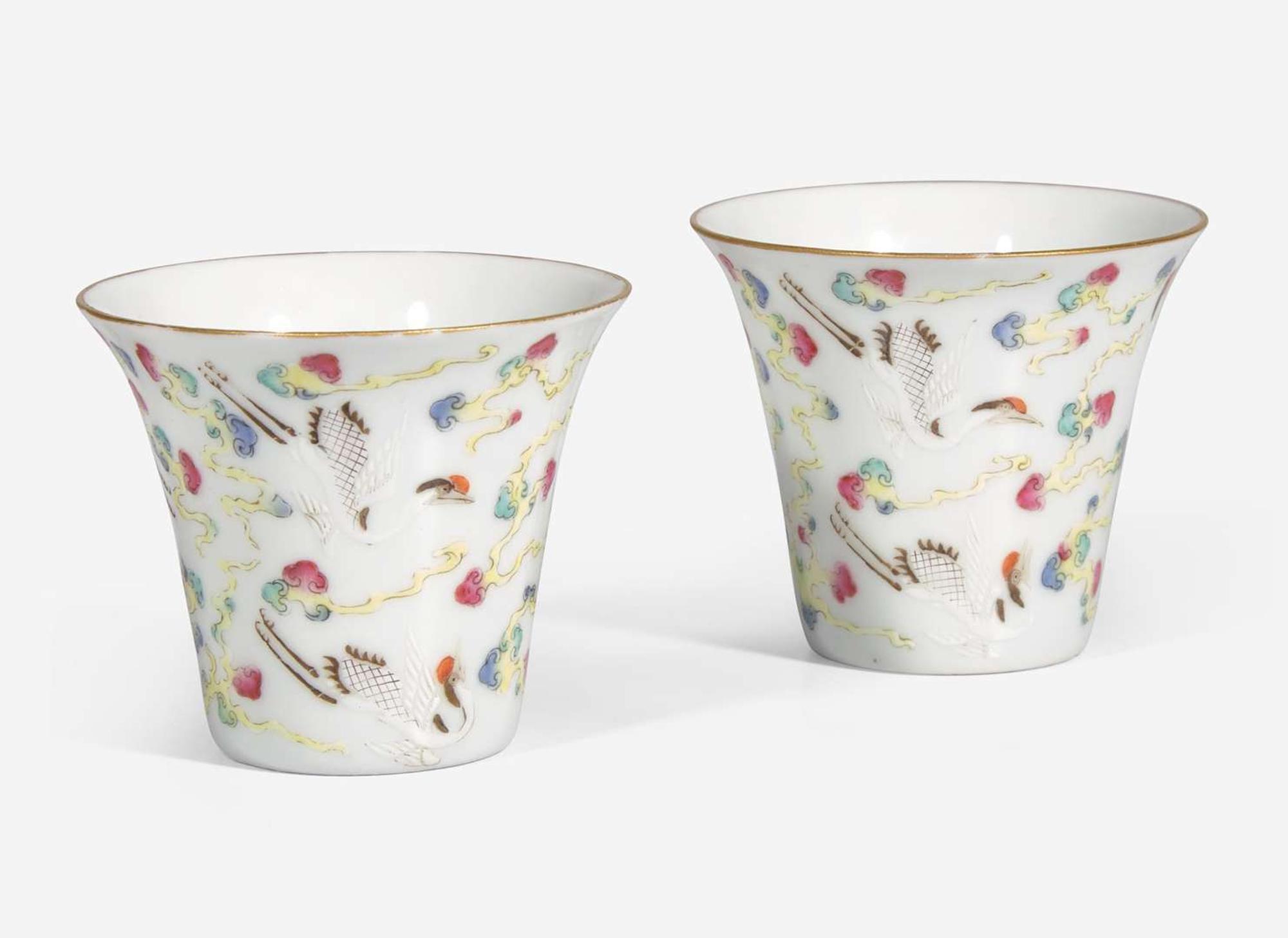 A pair of Chinese famille-rose decorated “Cranes” flared cups, Republic period or earlier 粉彩仙鶴杯 民國或更早