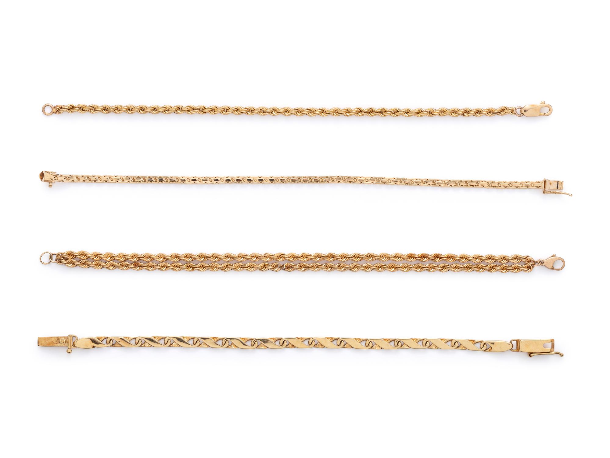 COLLECTION OF YELLOW GOLD BRACELETS