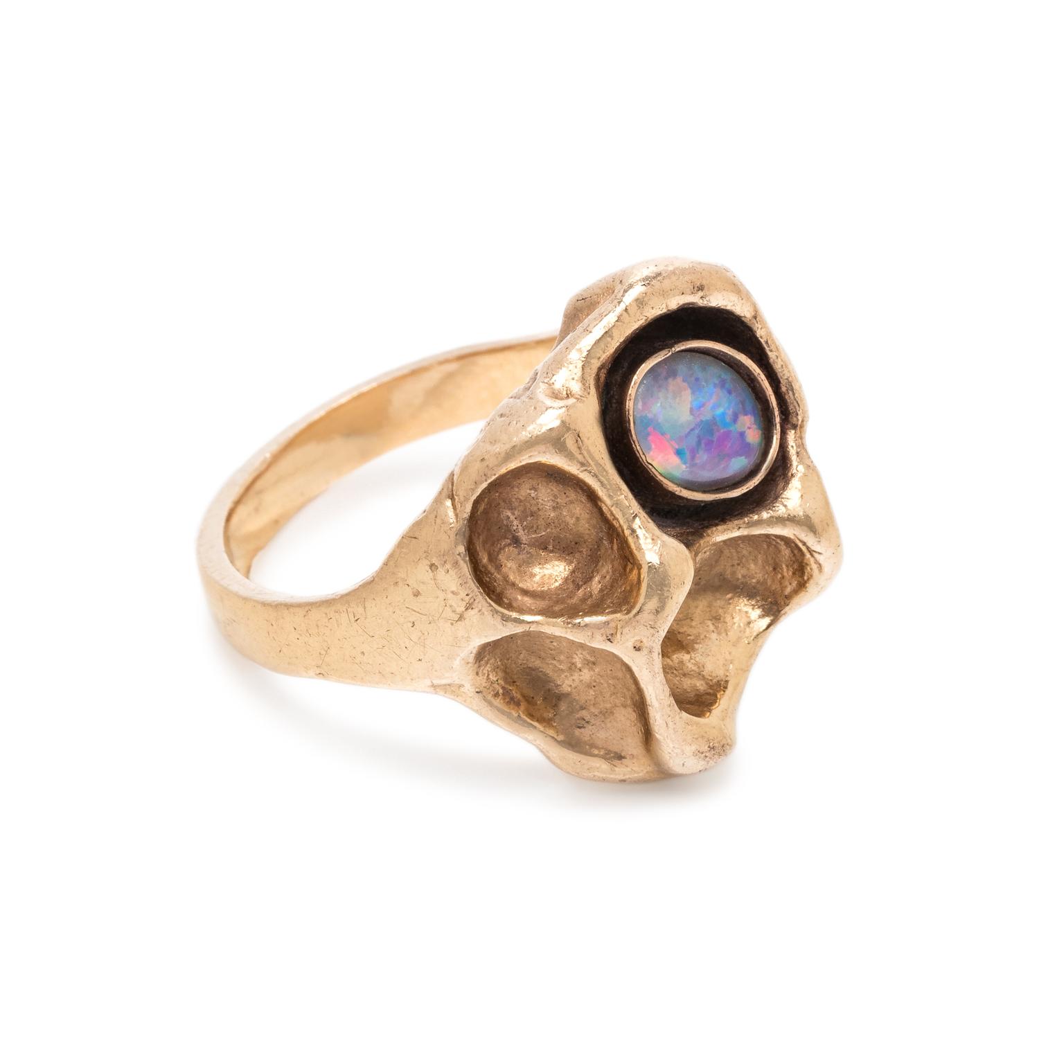 YELLOW GOLD AND OPAL DOUBLET RING