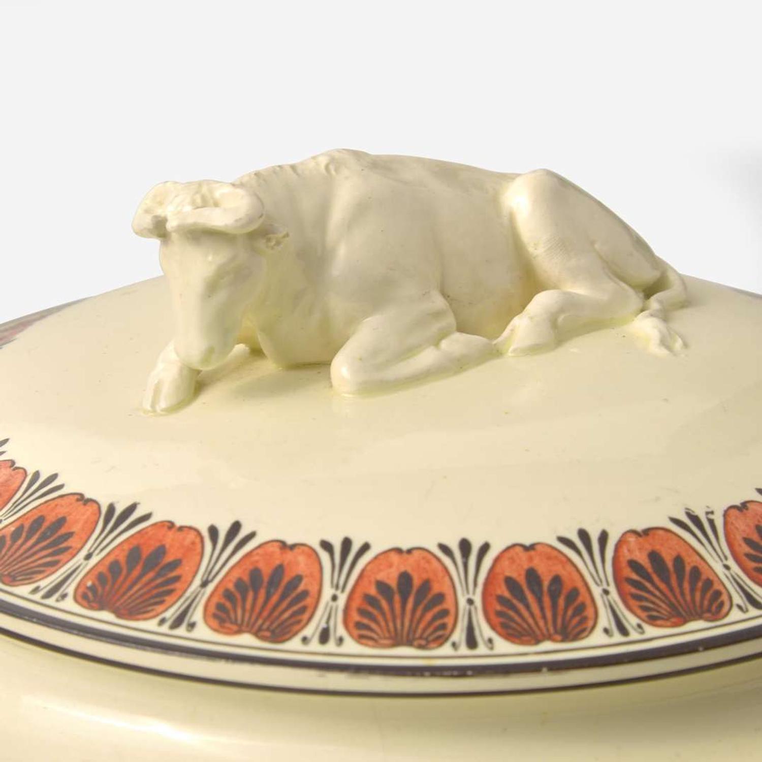 A Wedgwood Queensware Tureen with Recumbent Bull Finial UK, circa 1780